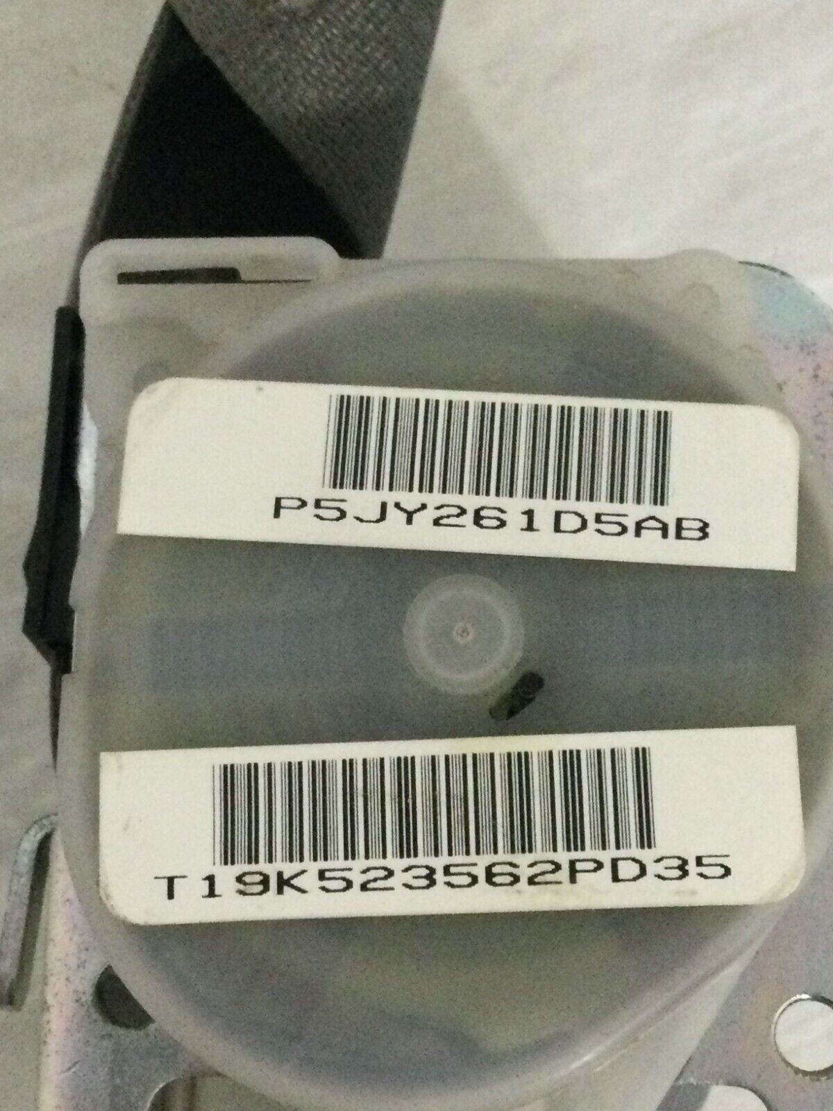 2006-2007 Dodge Ram 3500 Rear Left Seat Belt OEM