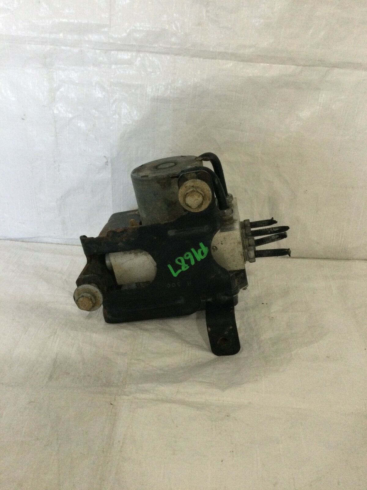 2007 GMC Yukon ABS Anti Lock Brake Pump Module OEM