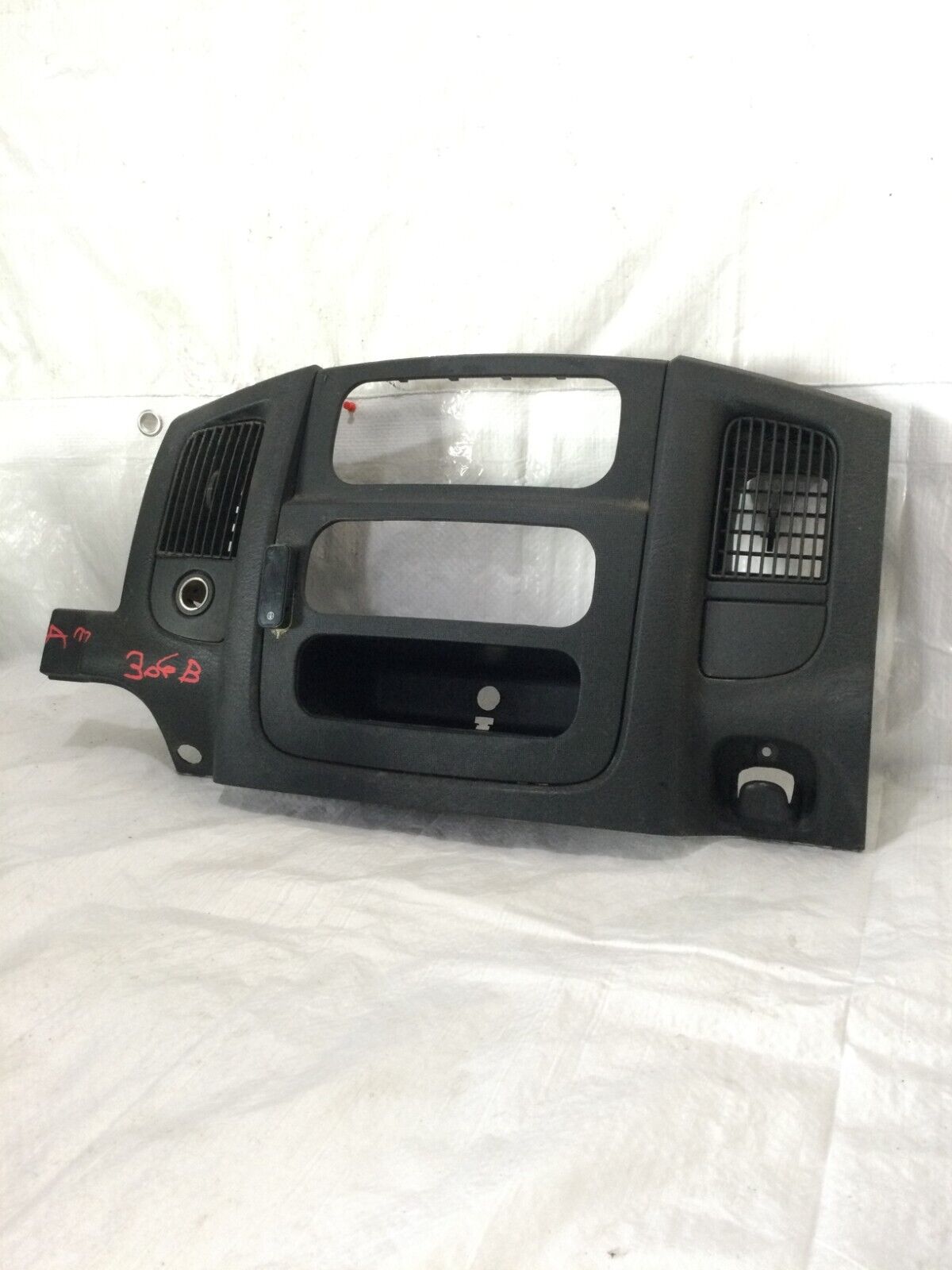 2002-2005 Dodge Ram 1500 2500 3500 Radio Dash Trim Bezel with Vents OEM