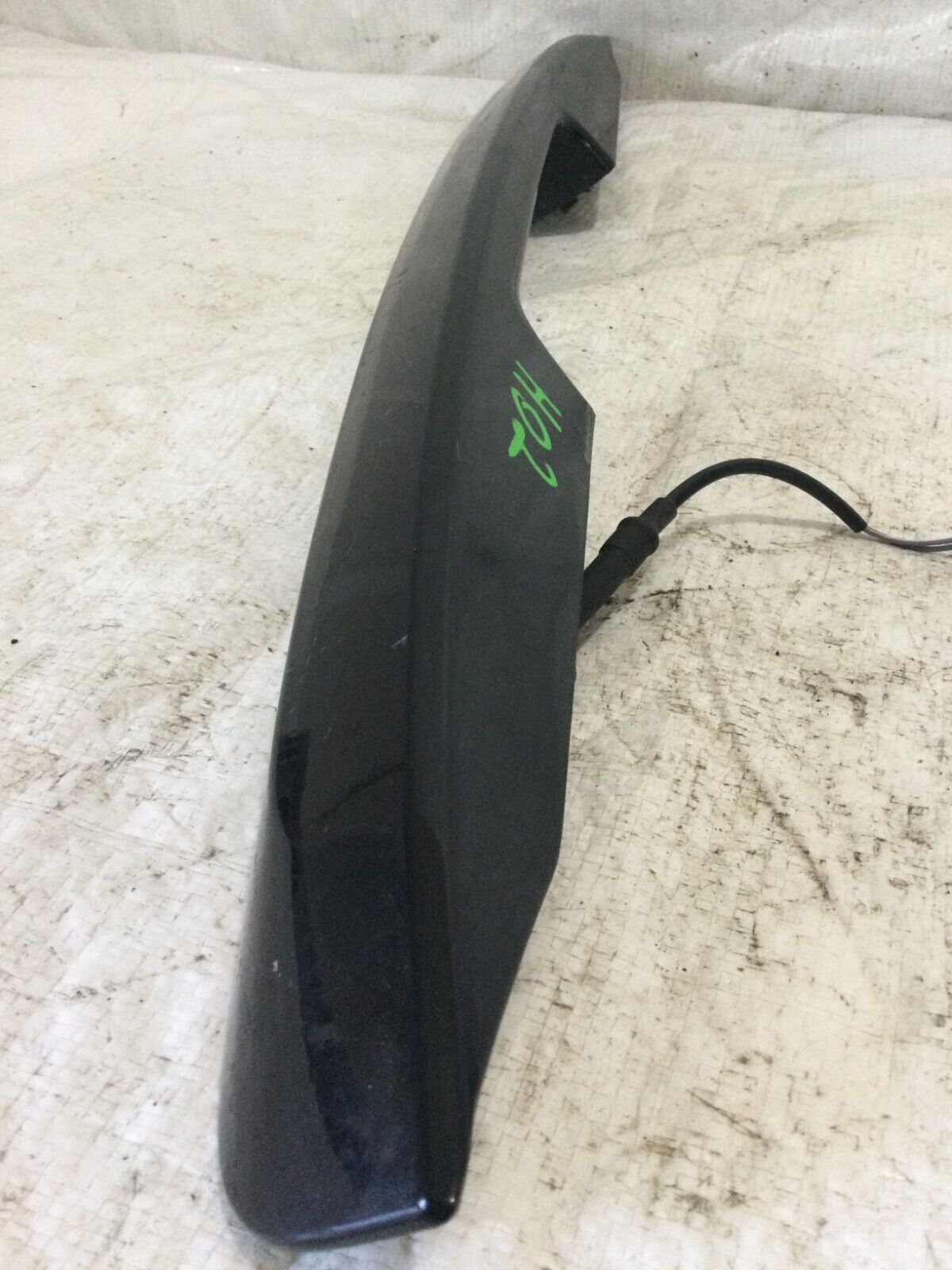 2007 Cadillac Escalade Lift Gate Bar Handle Gate Trim Panel  15842440 OEM