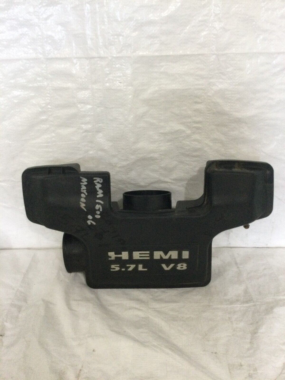 2003-2008 Dodge Ram 1500 5.7L Hemi Air Intake Resonator Housing Box OEM 53032463