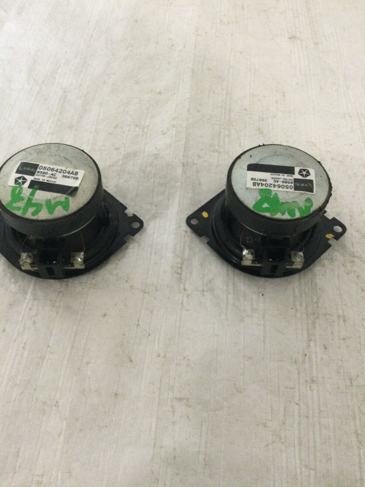 2007 Dodge Nitro Infinity Speaker OEM 05064204AB