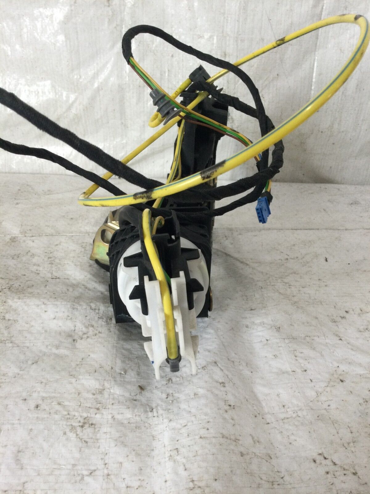 2004 Mercedes Benz S430 Rear Right Side Door Lock Latch Actuator OEM