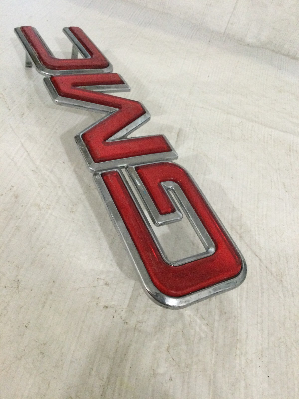 GMC 2003-2007 Grille Emblem Badge 15706323 Denali Yukon OEM