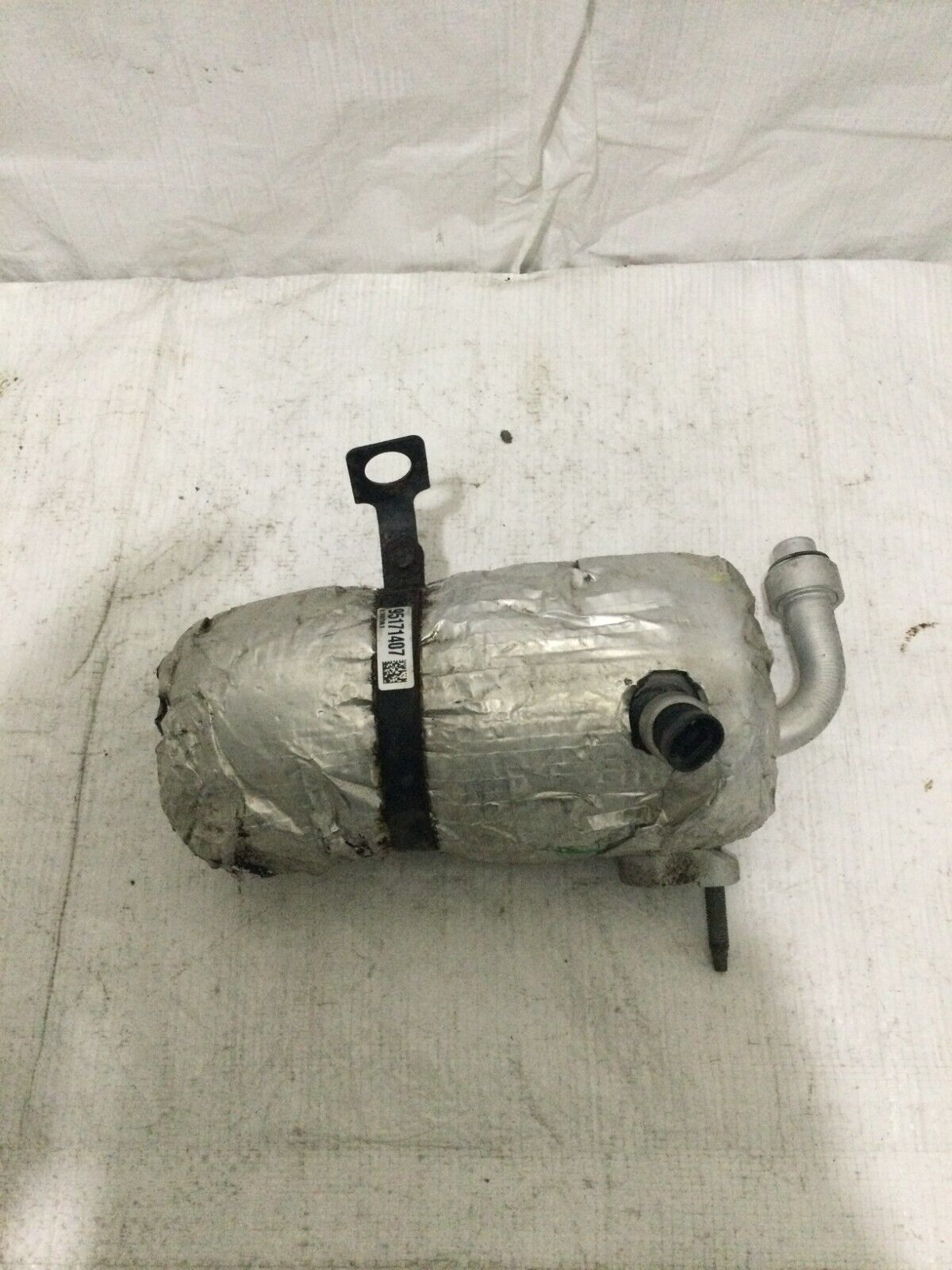 2002 2006 Chevrolet Avalanche 1500 AC Accumulator Drier 95171407 OEM