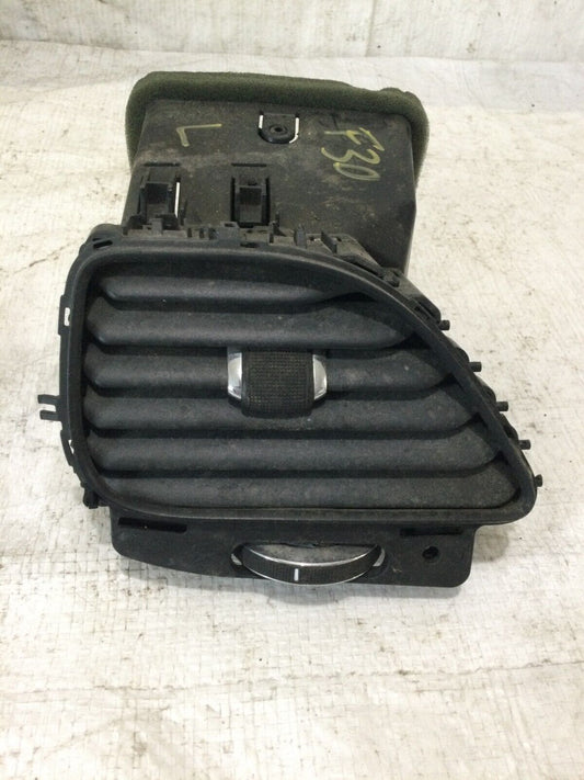 2013 Dodge Journey A/C heater Air Vent OEM 3000101LFN