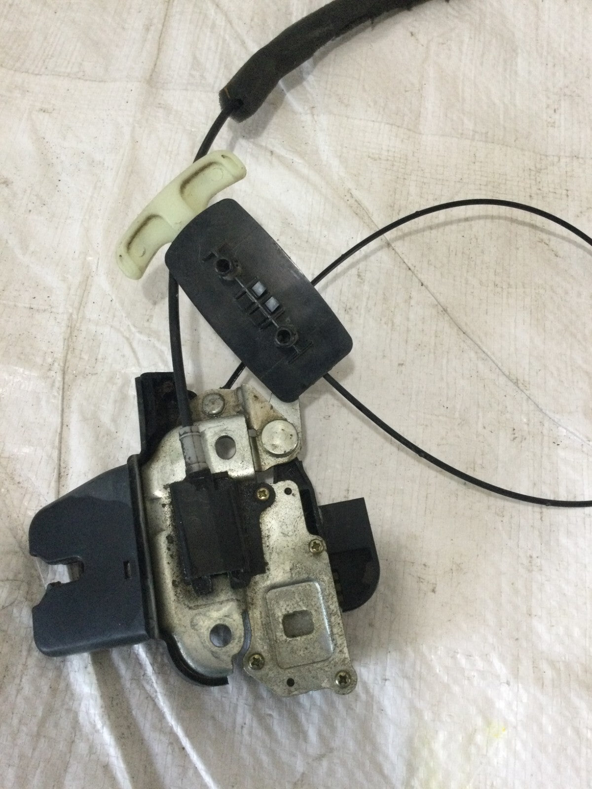 2006-2010 Infiniti M35 M45 Trunk Lock Latch W/Release Cable OEM