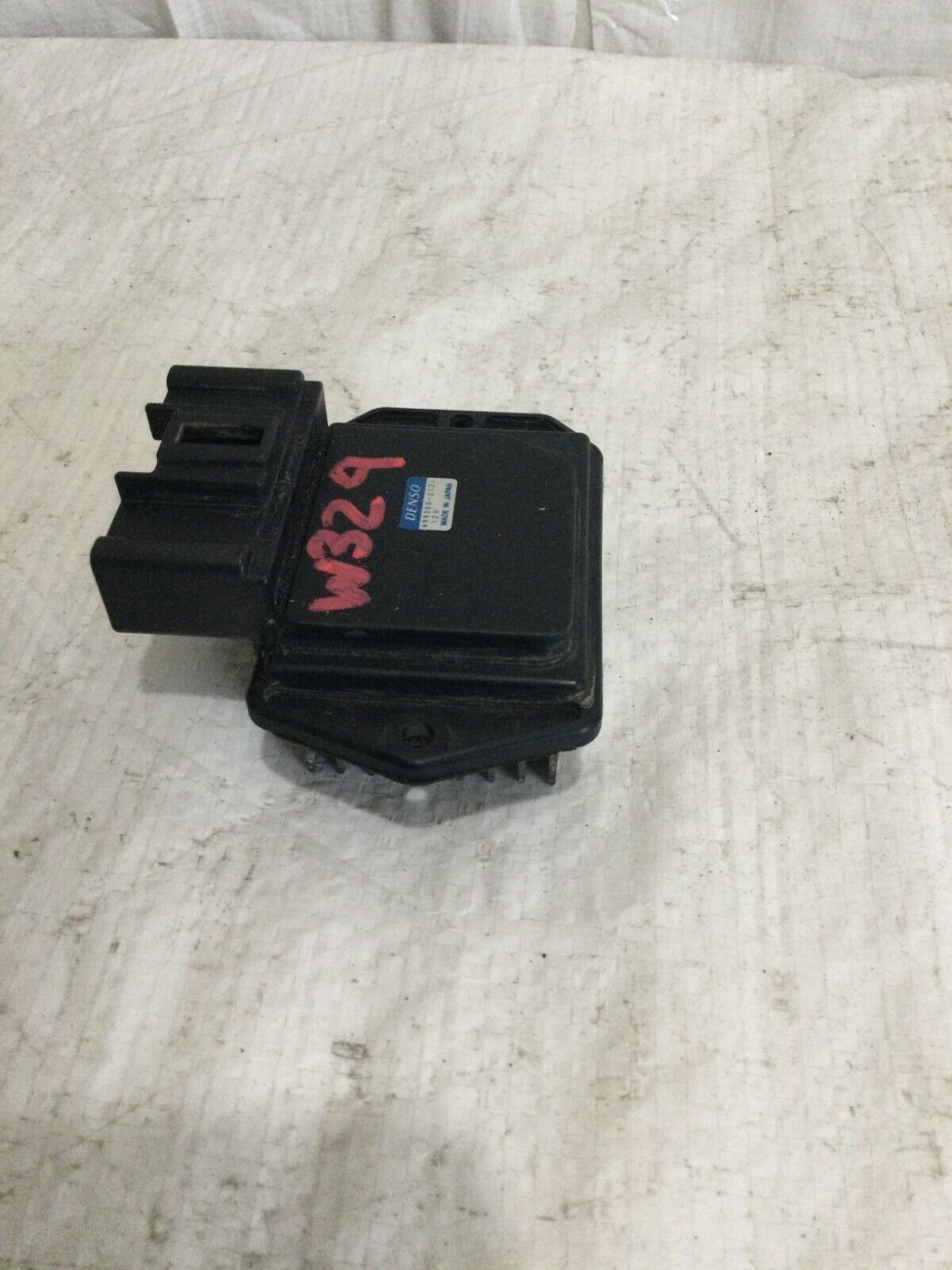 2018 Dodge Ram 1500 Power Blower Motor Resistor Module 499300-2121