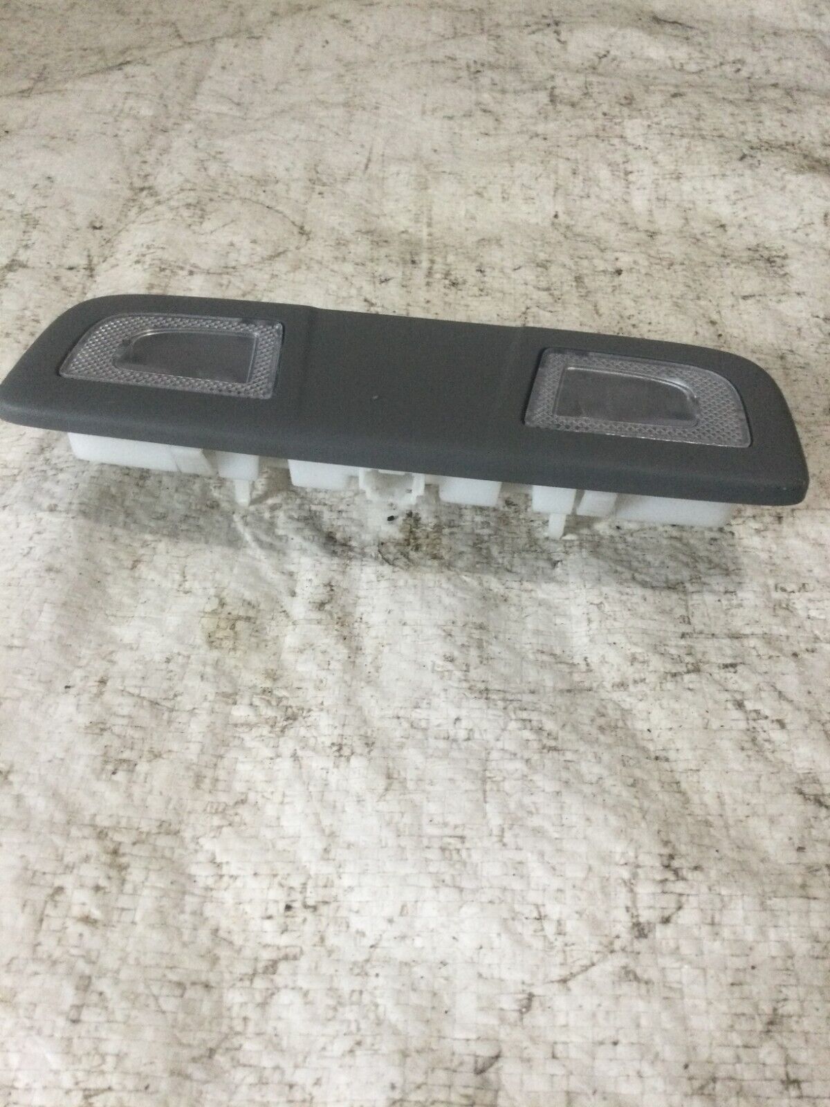 2021 GMC Sierra 3500 Led Rear Seat Position Center Reading Lamp Gray 84580394 OE