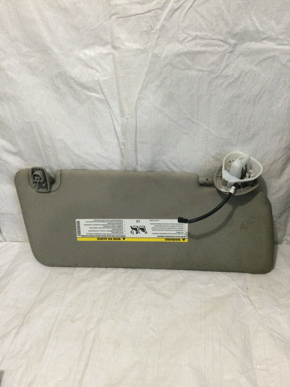 2017 Ram 1500 Illuminated Left Driver Side Sun Visor OEM LH