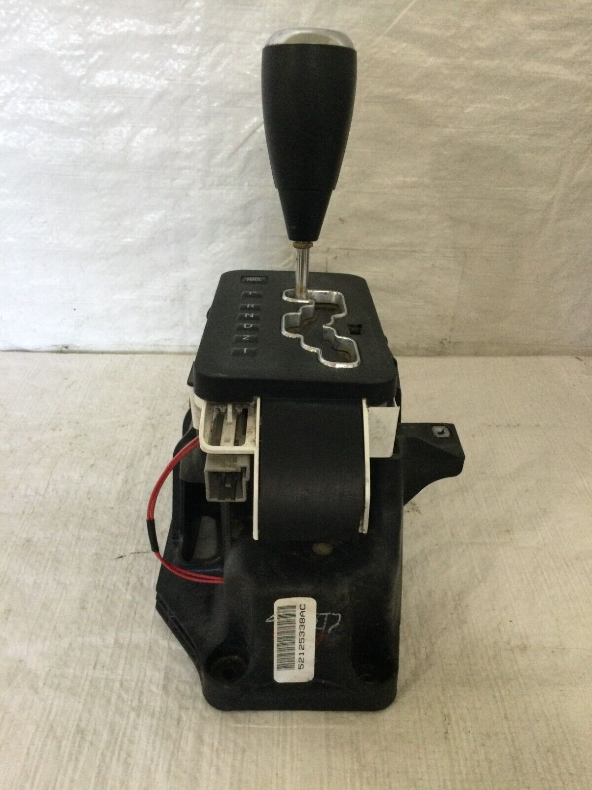 2007-2011 Dodge Nitro Transmission Floor Shifter OEM 52125338AC