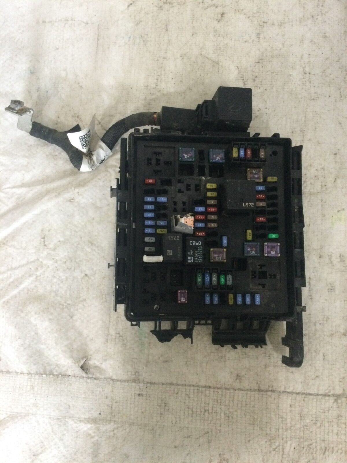 2019-2021 Chevrolet Blazer Fuse Relay Junction Block OEM 3.6L 84412831