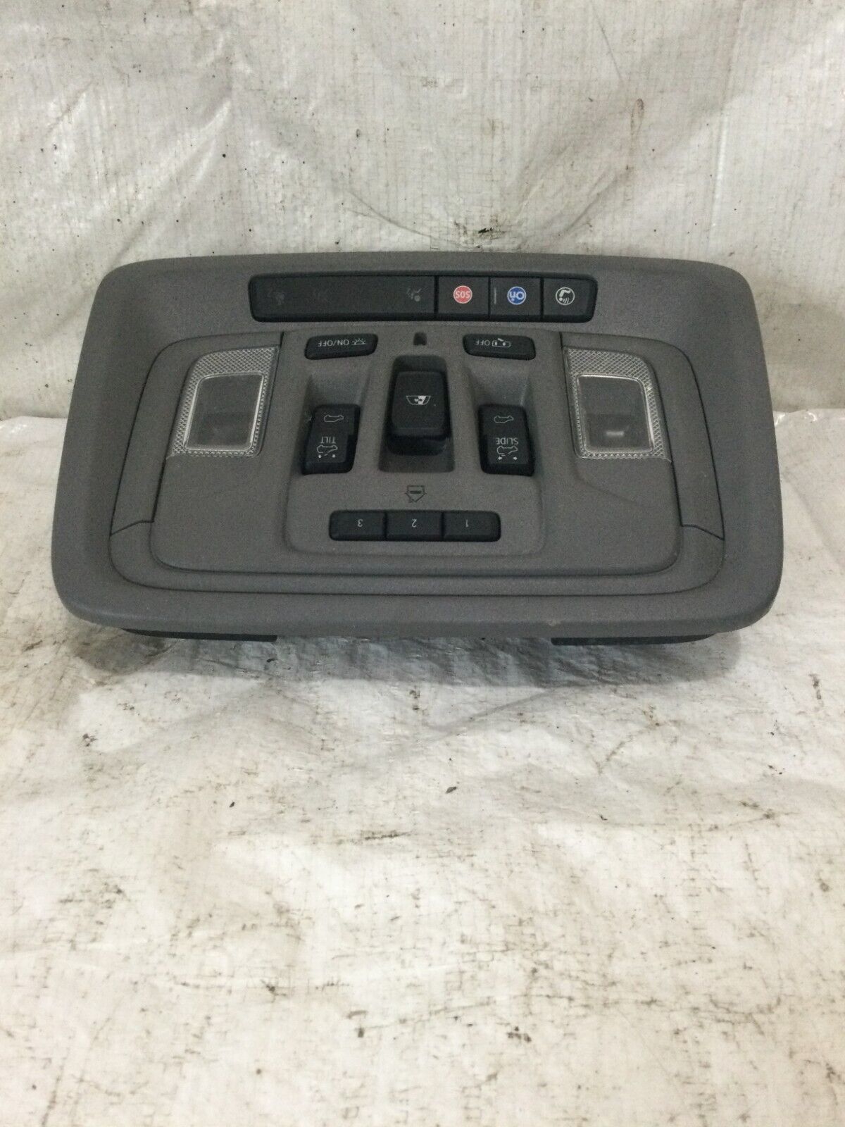 2019-2022 GMC Sierra 3500HD Overhead Console Dome Light  W/ Sunroof Control OEM