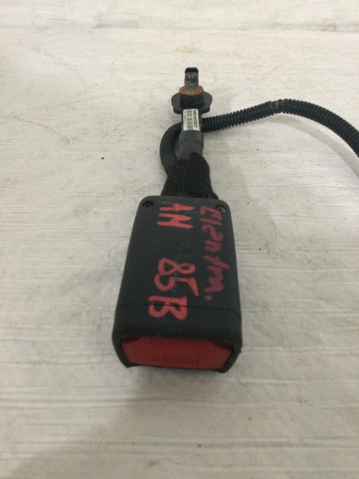 Front Left Seat Belt Buckle 2017 2018 2019 Hyundai Elantra SE 88830-F2000-TRY