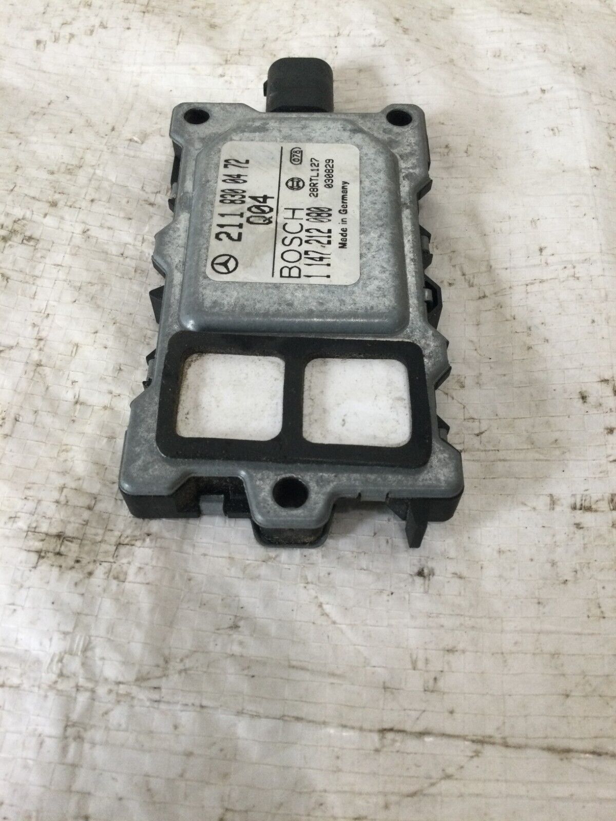 2004 Mercedes Benz S430 Air Emission Sensor Module OEM 2118300472