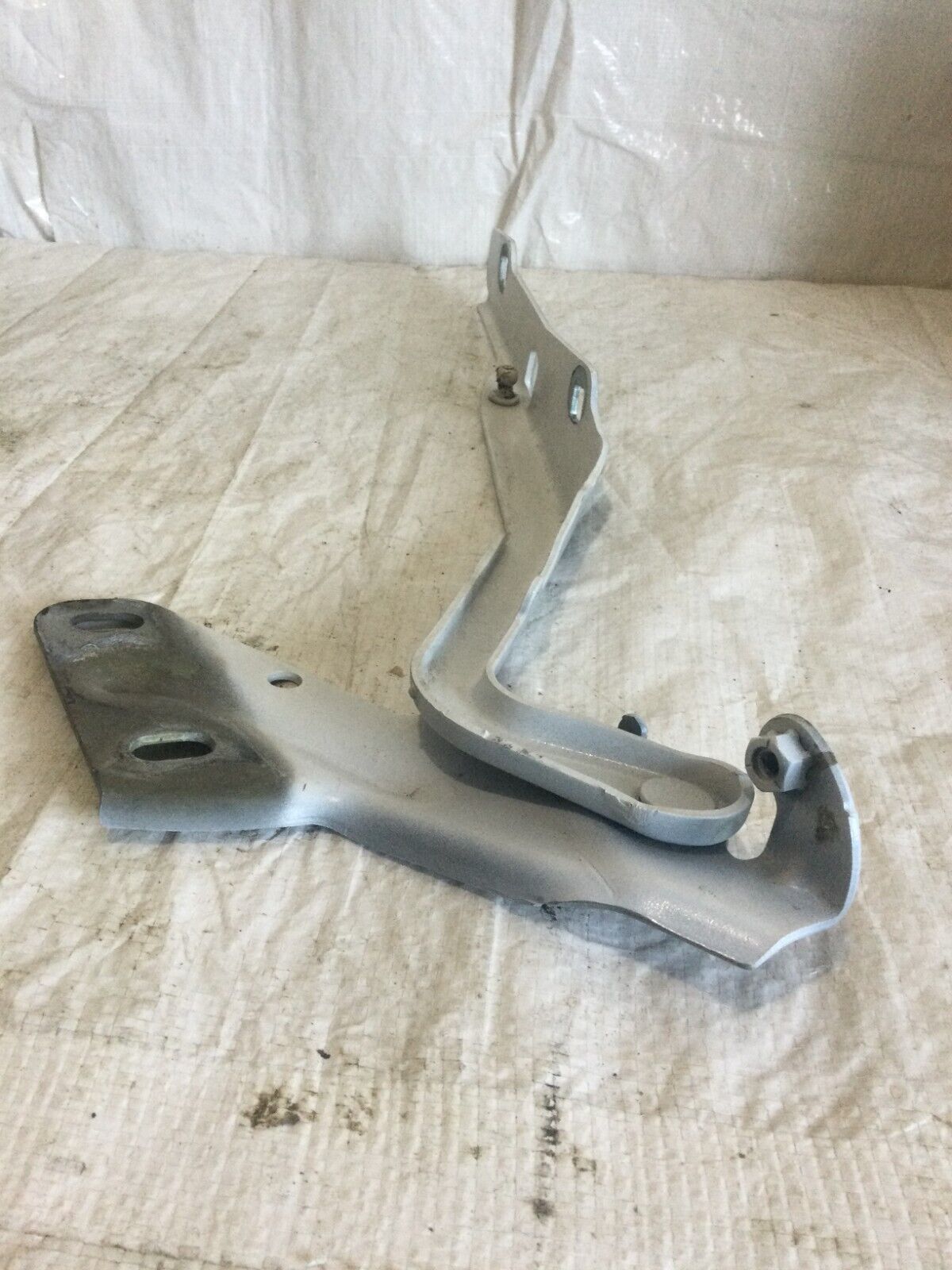 2018 Ram 3500 Right Passenger Side Hood Hinge OEM
