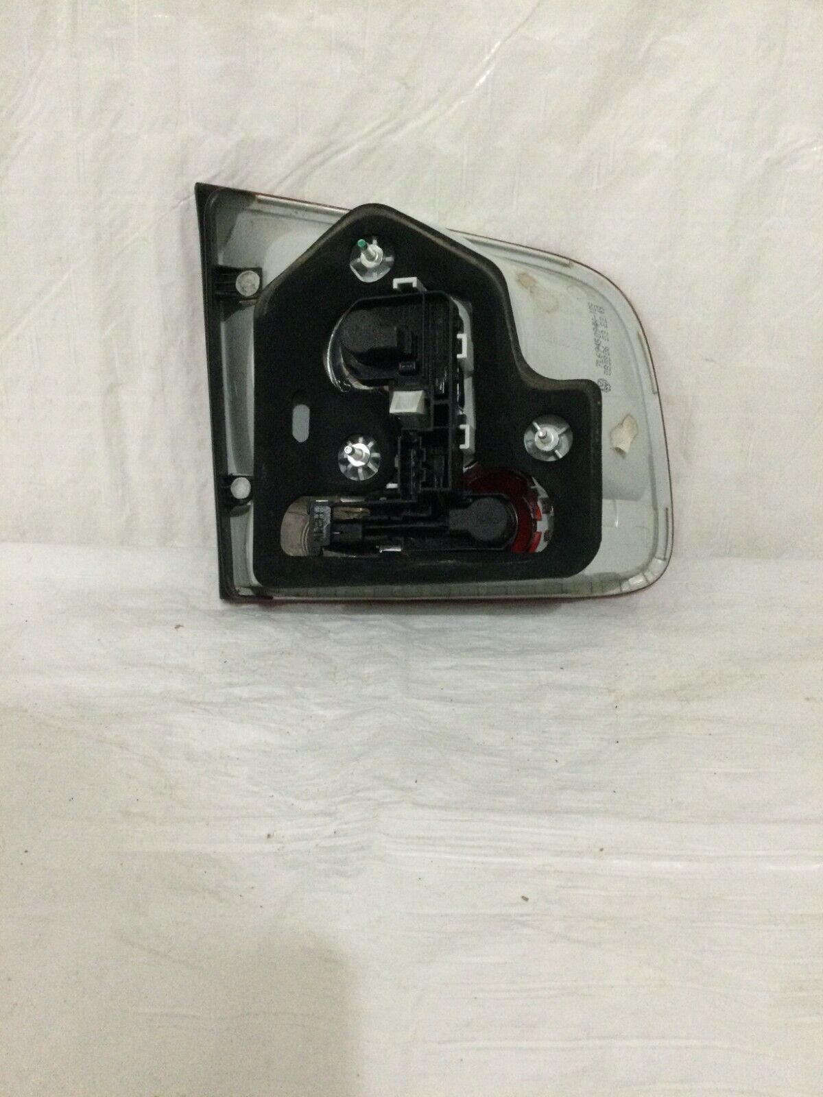 2004-2007 Volkswagen Touareg Right Rear Inner Tail Light Lamp 7L6945094H OEM