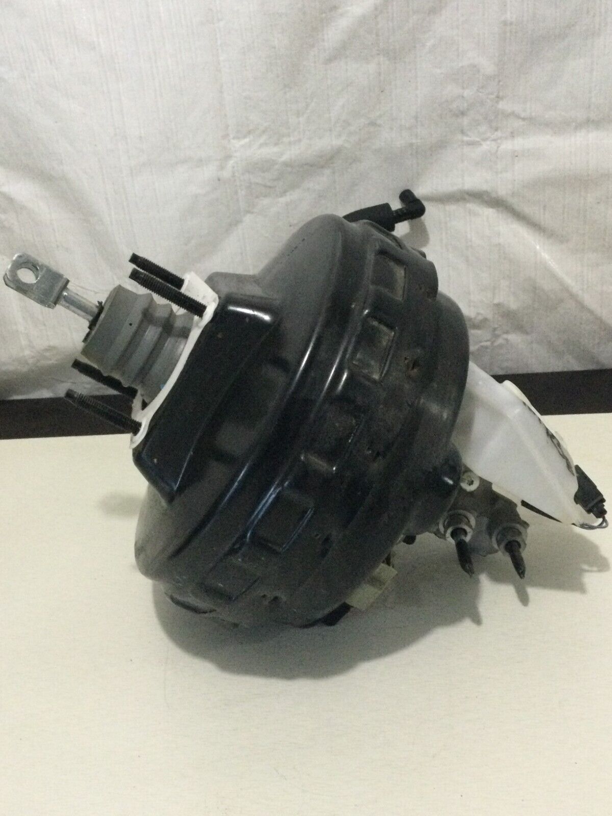 2017-2019 Ford Escape  Power Brake Booster W/ Reservoir OEM GV61-2B195-AC