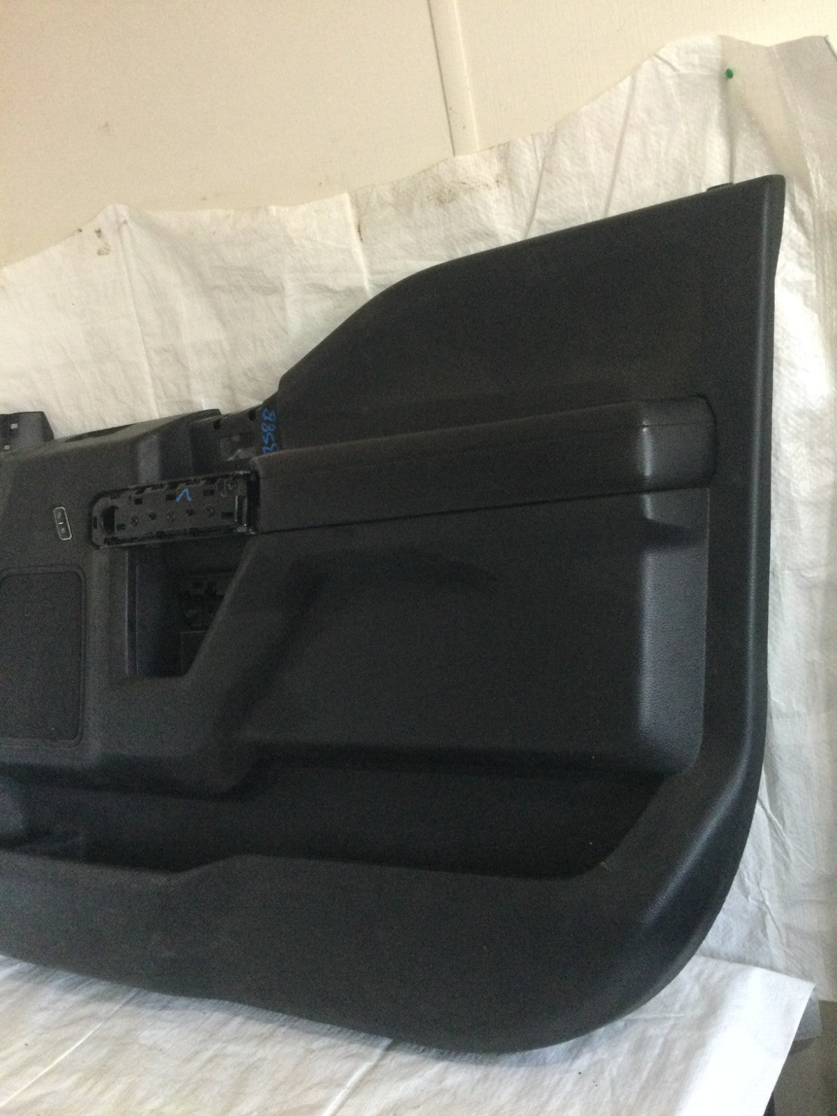 2018 Ford F150 Front Right Door Trim Panel OEM JL3B 1823942 DA3ZHE