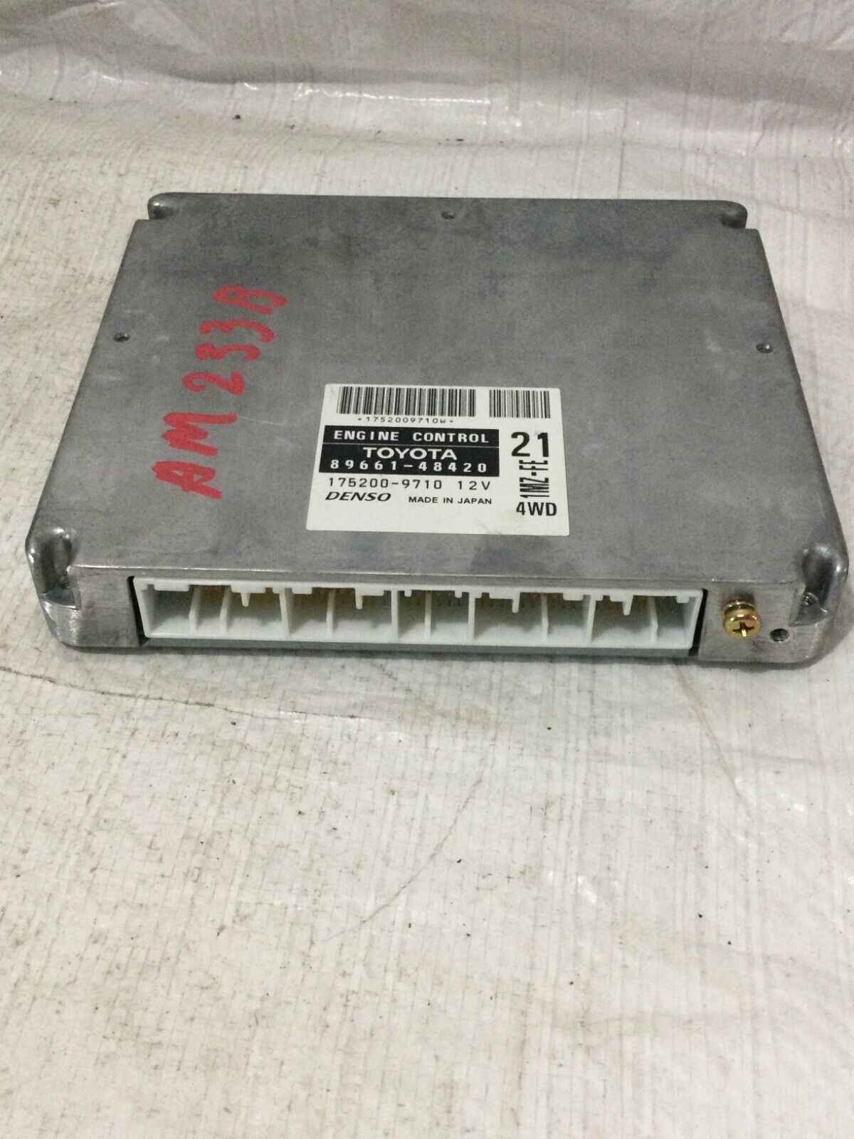 2003 Toyota Highlander  Engine Electronic Control Module ECM  1752009710W OEM