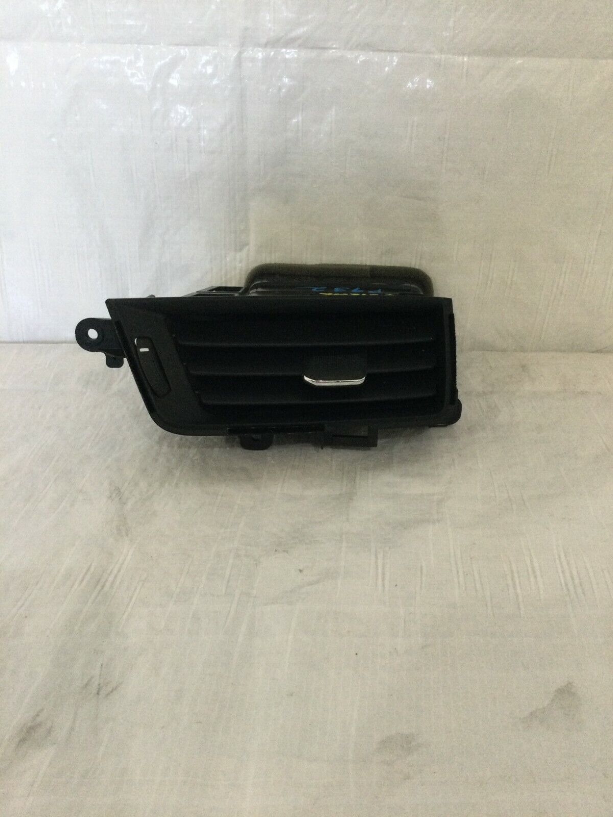 2017 GMC Sierra 1500 Right Passenger Dash Air Vent  OEM 2-4 V8 6.2L 20943683