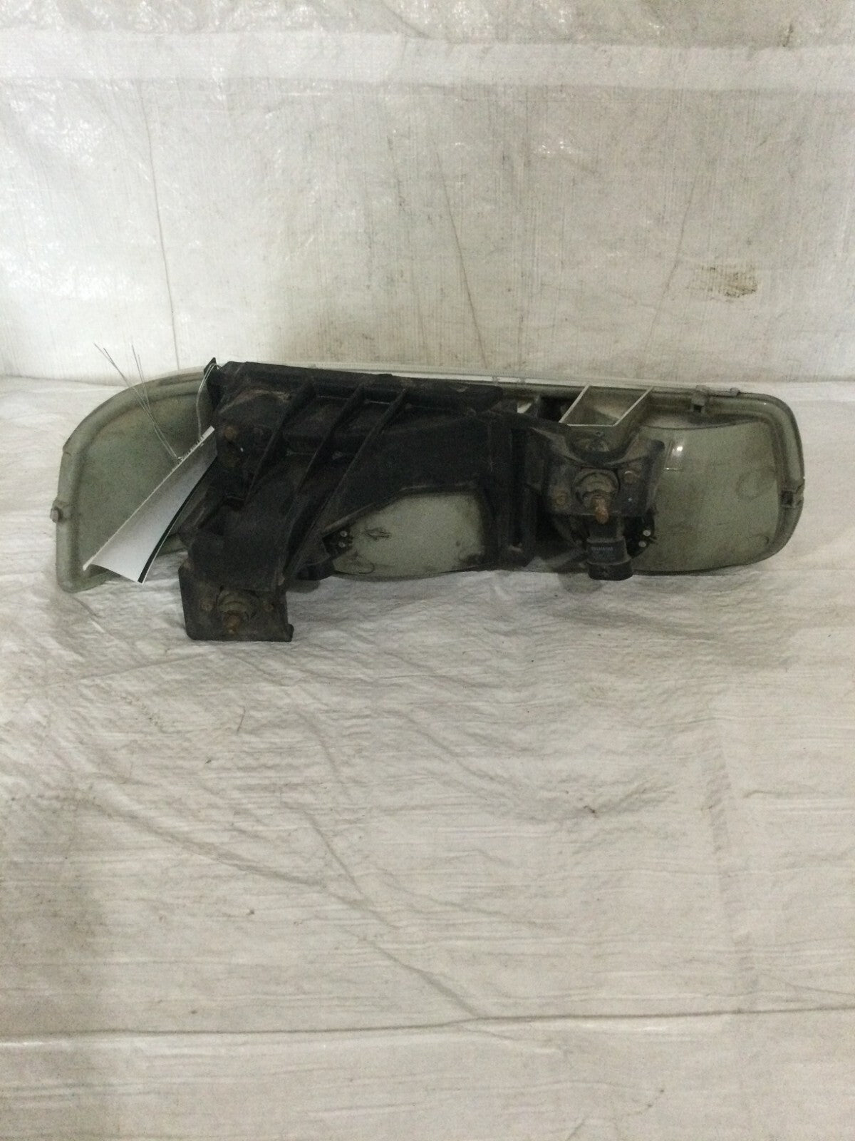 2001 Chevrolet Silverado 2500 Left Driver Headlight OEM