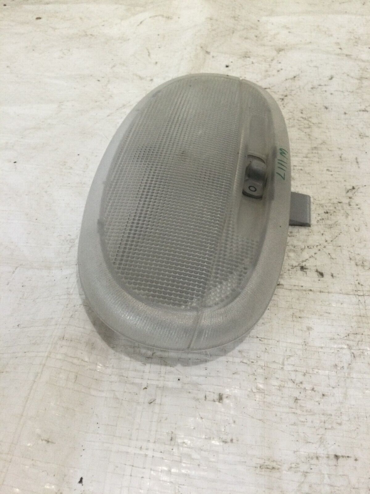 2007 Ford F350SD Overhead Console Interior Dome Light OEM YF1A-13776-DF