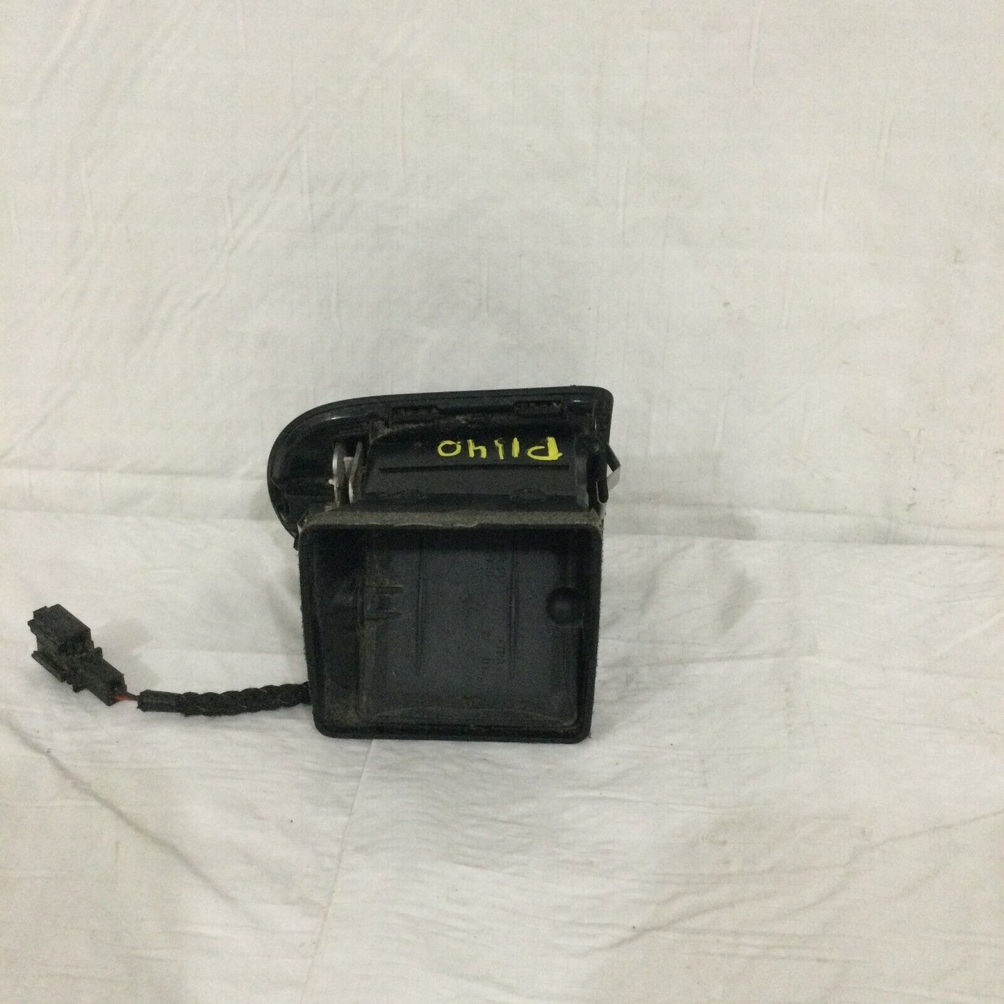 2003-2006 Porsche Cayenne Front Right  A/C Heater Air Vent OEM