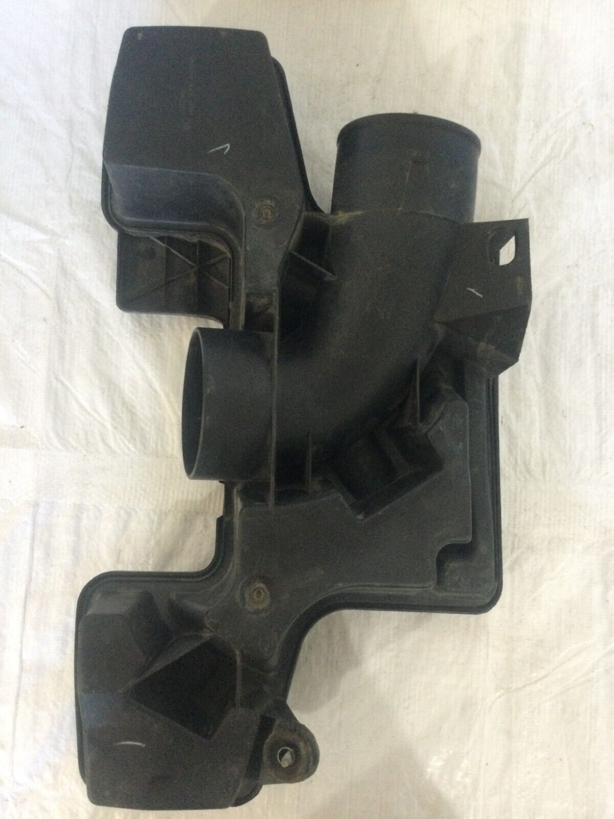 2003-2008 Dodge Ram 1500 5.7L Hemi Air Intake Resonator Housing Box OEM 53032463