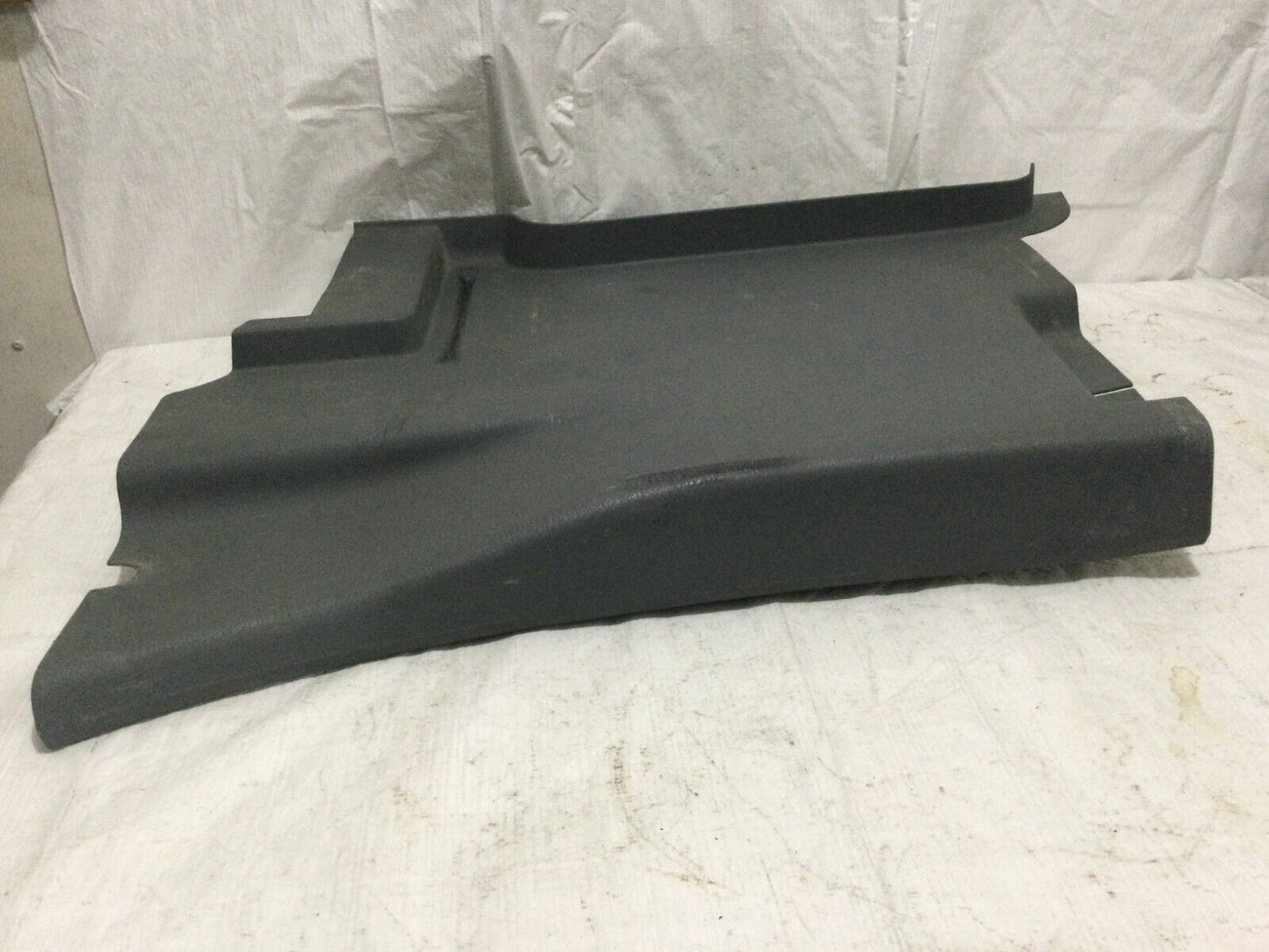 2007 Dodge Ram 3500 Left Rear Cab Pillar OEM 5JS81TRMAC