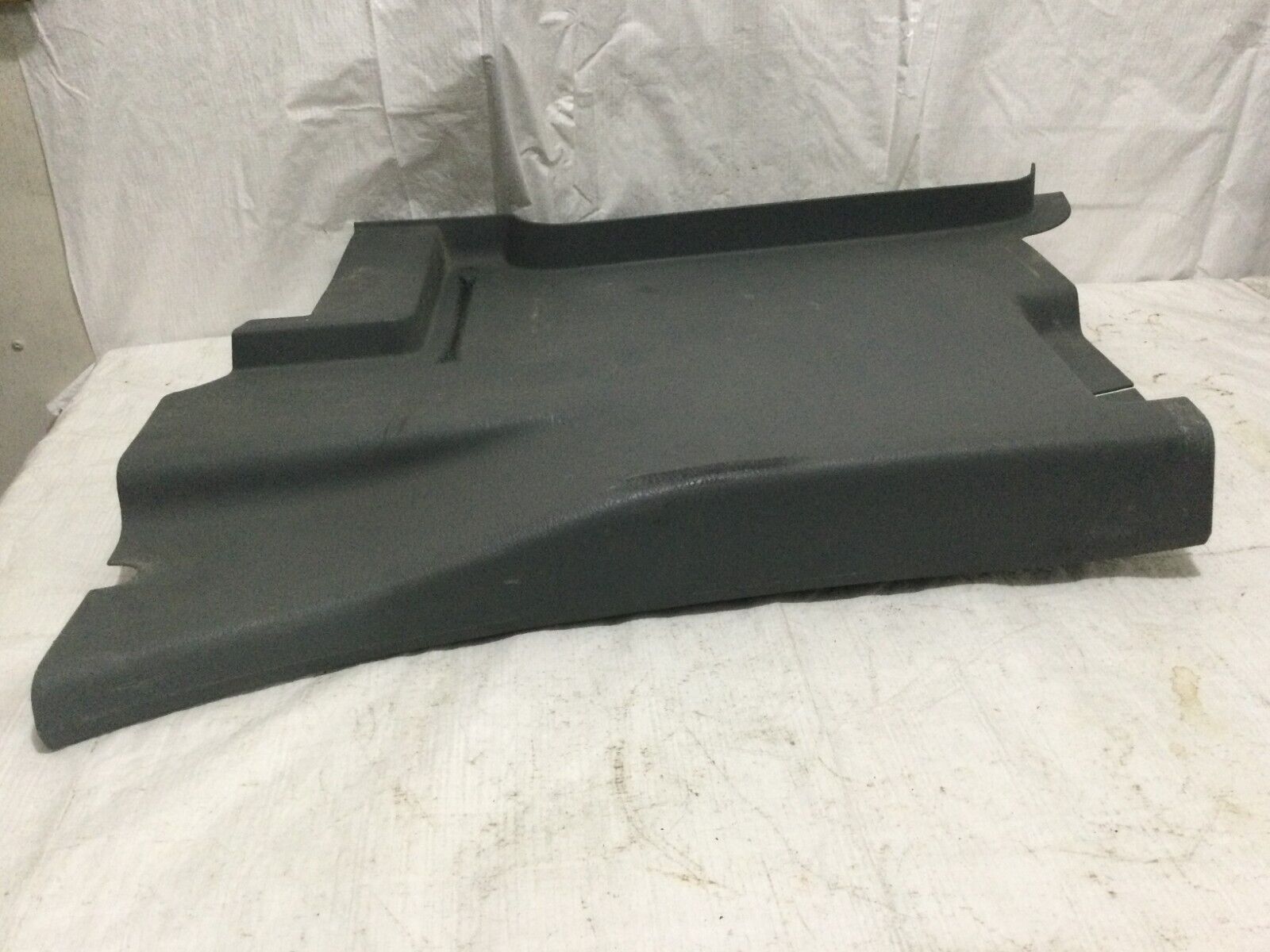 2007 Dodge Ram 3500 Left Rear Cab Pillar OEM 5JS81TRMAC