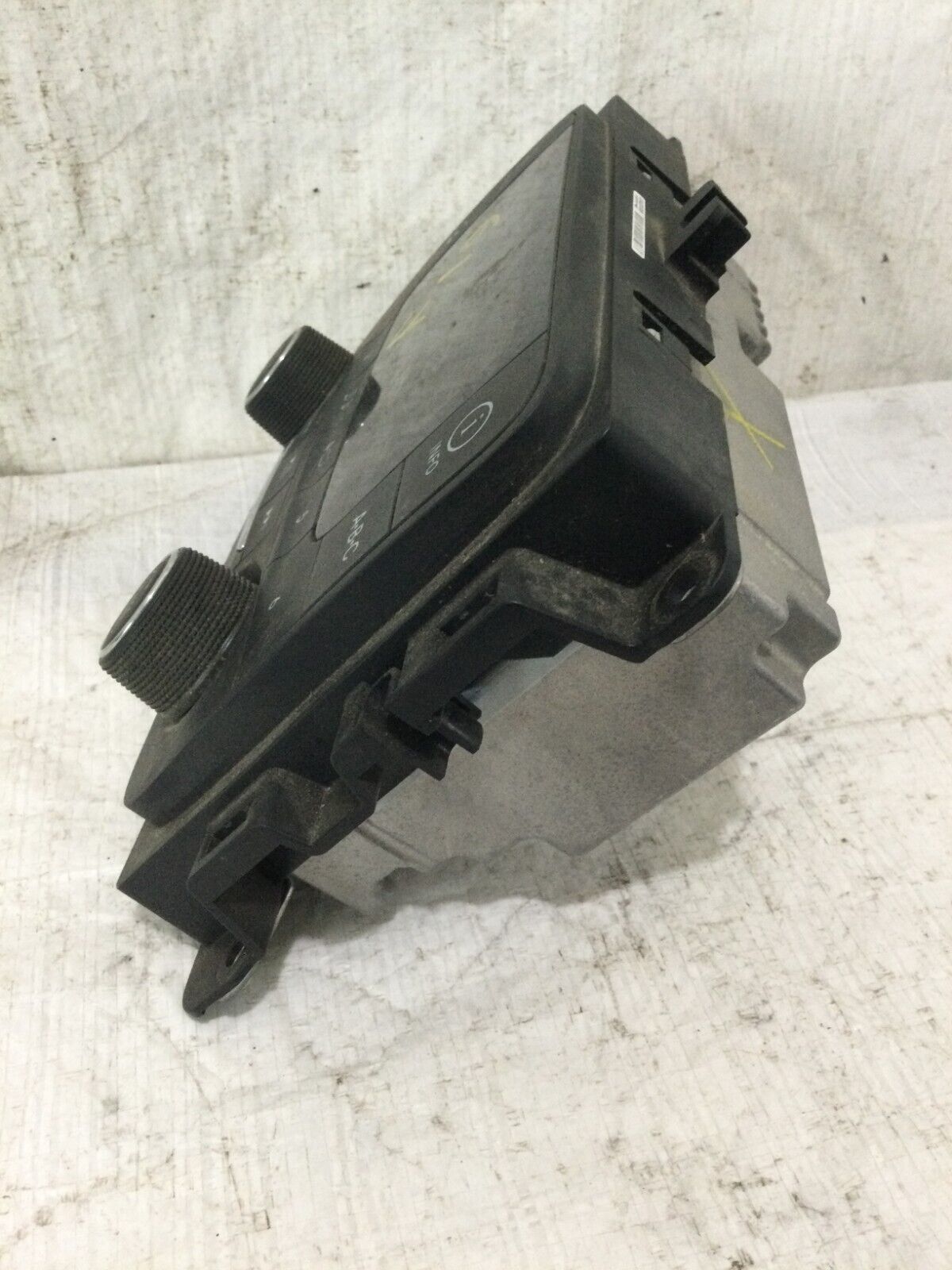 2018 Ram 1500 2500 VP1 Radio Media Head Unit Display Screen 68356524AB OEM