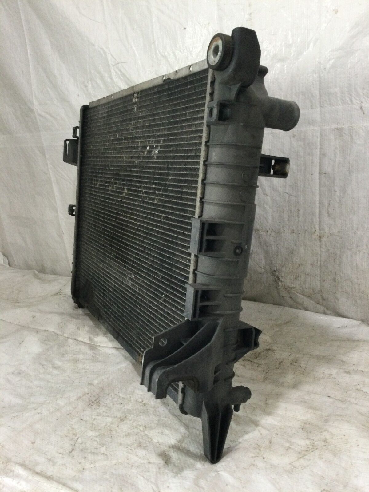 2004 Dodge Ram 1500 Radiator Assembly OEM