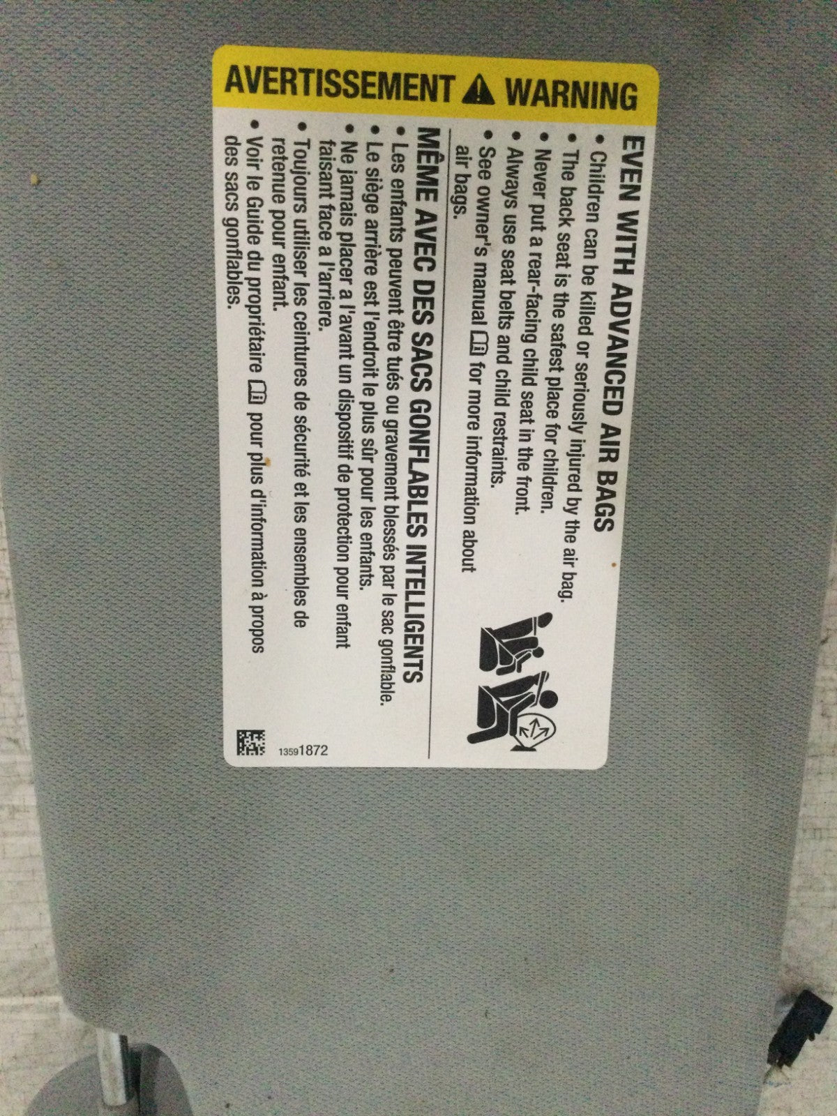 2019-2022 Chevrolet Blazer Right Passenger Sun Visor OEM 13591872