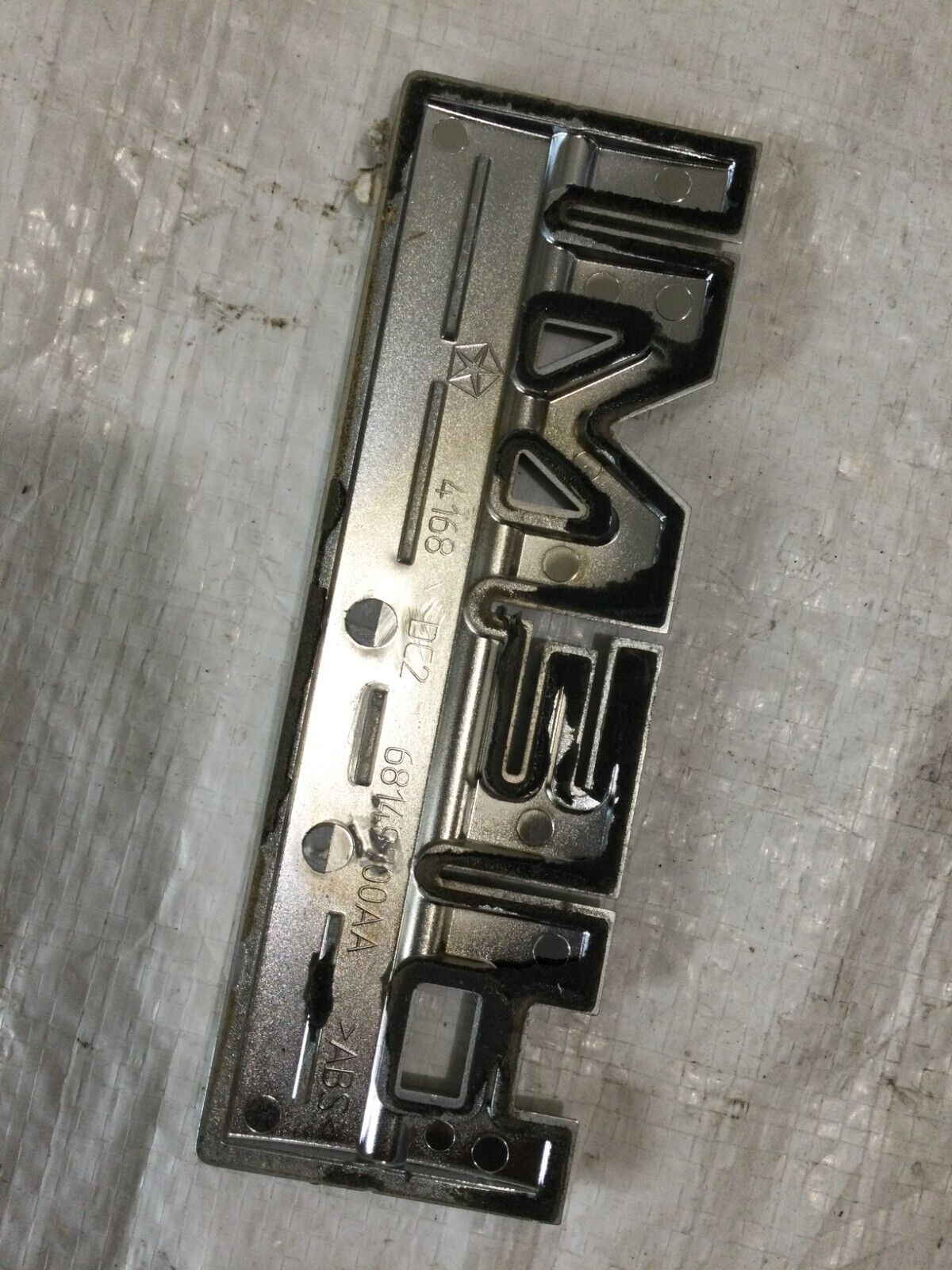2018 Dodge Ram 1500 Front Fender Emblem HEMI 5.7 68149700AA OEM