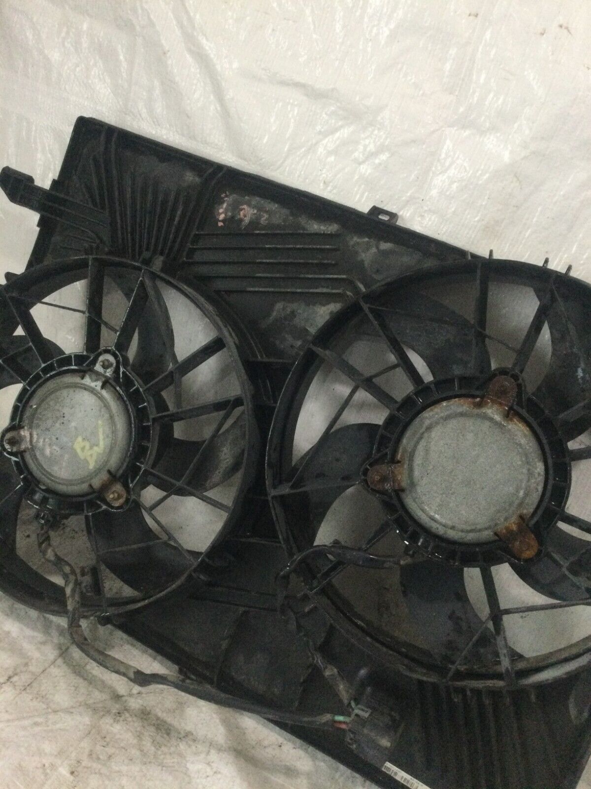 2007 GMC Acadia Intercooler Cooling Fan Assembly OEM 20763602