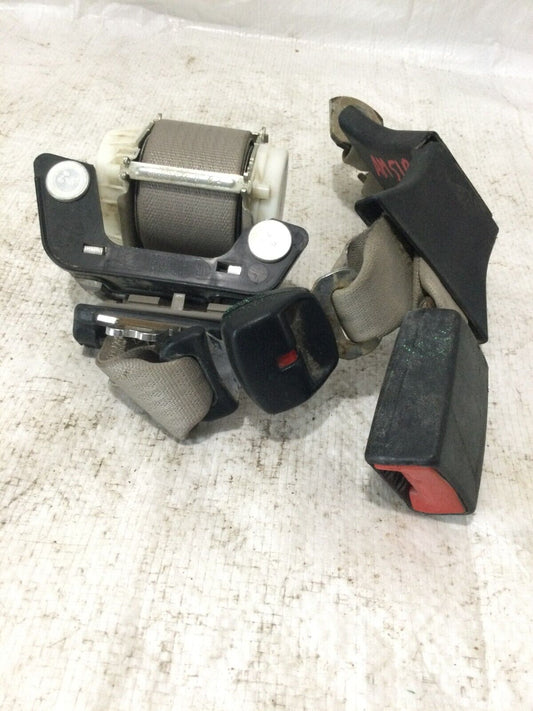 2008-2010 Ford F350SD Rear Right Center Seat Belt Buckle OEM