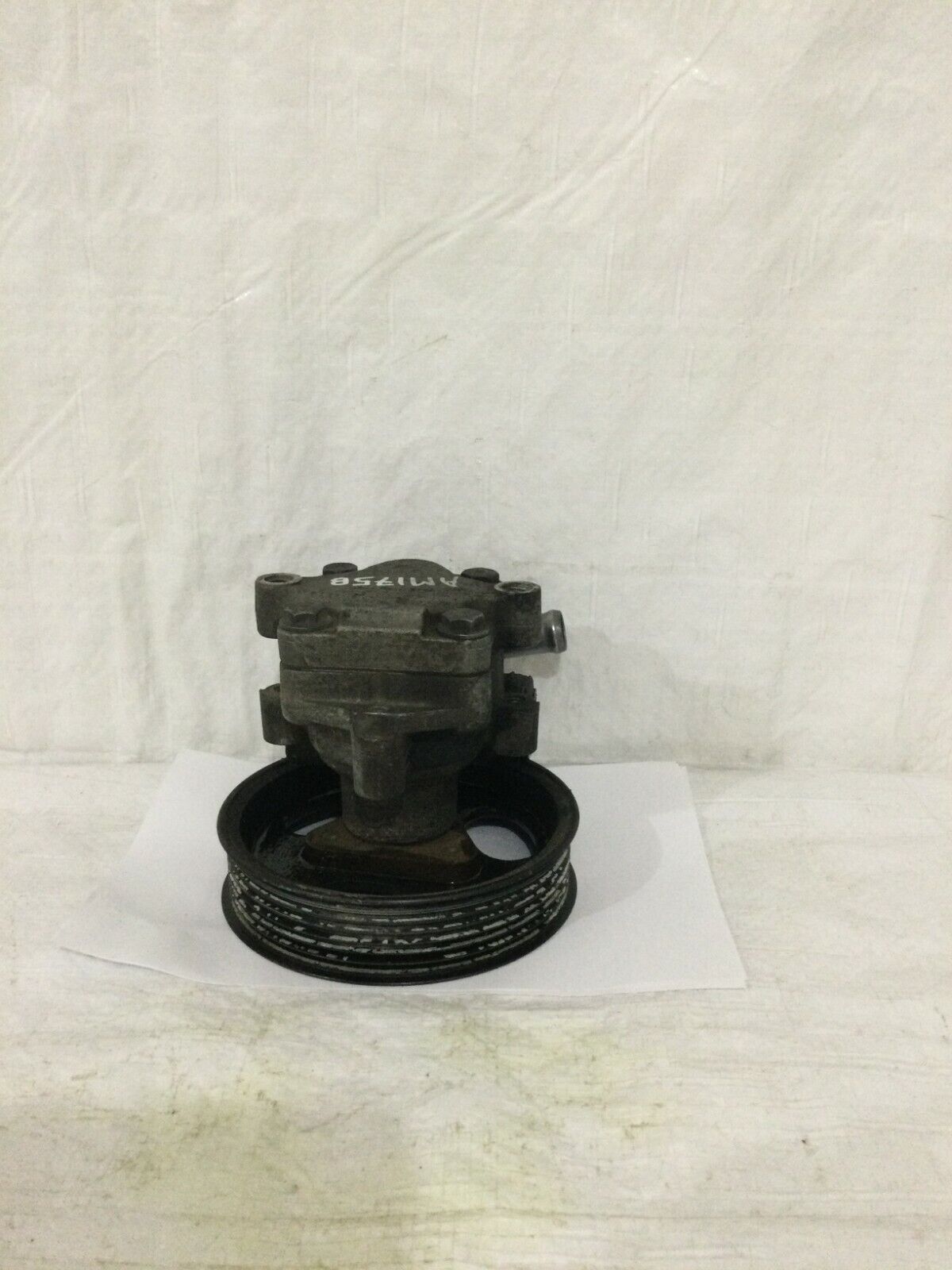 2007 Volkswagen Touarag Power Steering Pump OEM 3.6L 070145256E