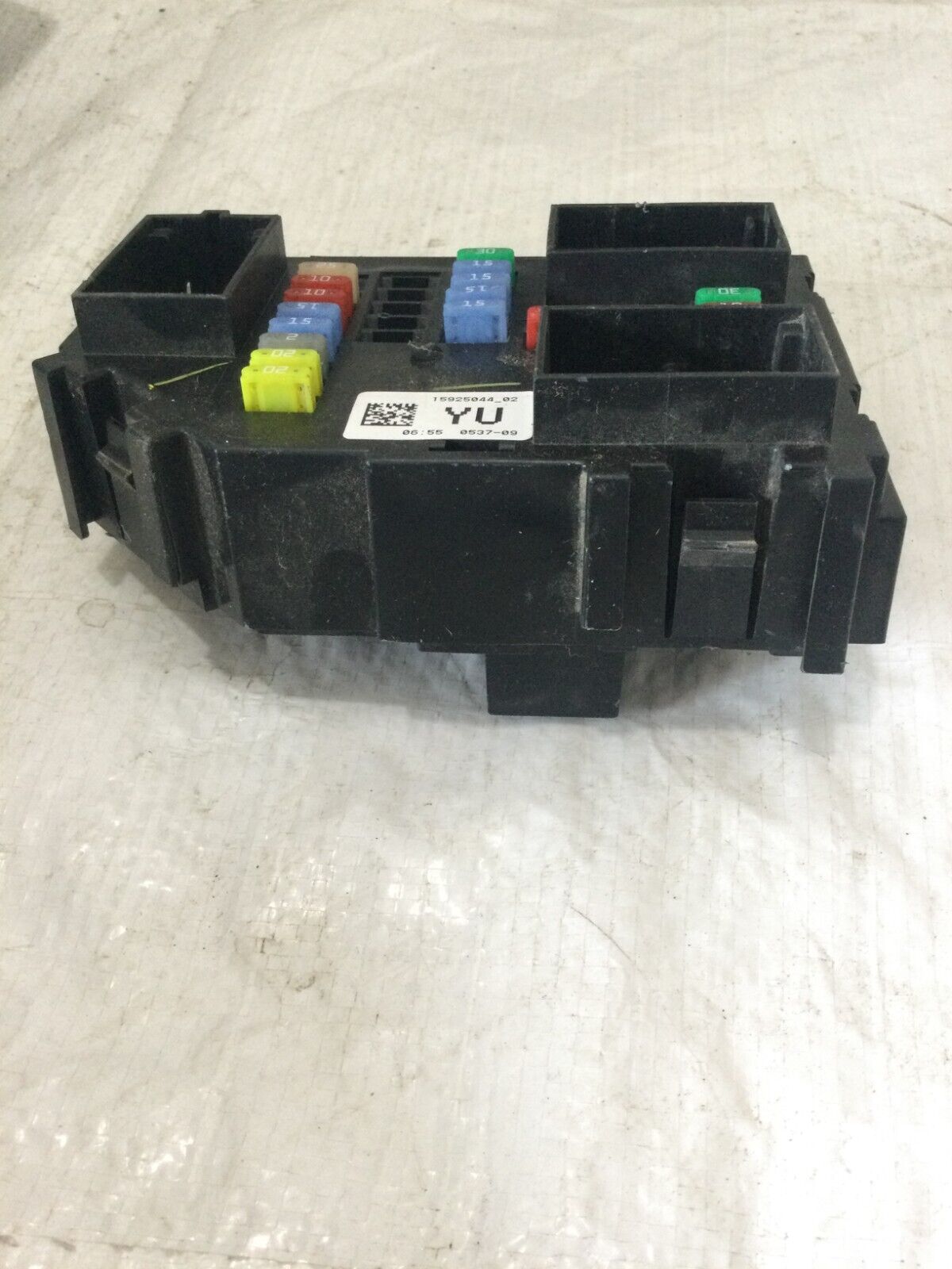 2007-2009 Cadillac Escalade Inertior Cabin Fuse Box 15925044OEM ( DAMAGE CASE )