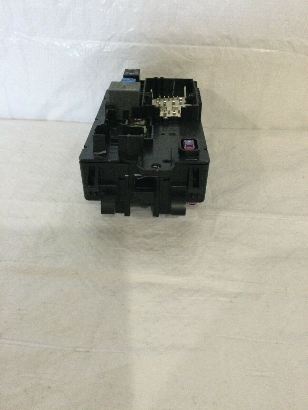 2019 GMC Sierra 1500 Cabin Fuse Relay Box Assembly 84582037 OEM 5.3L