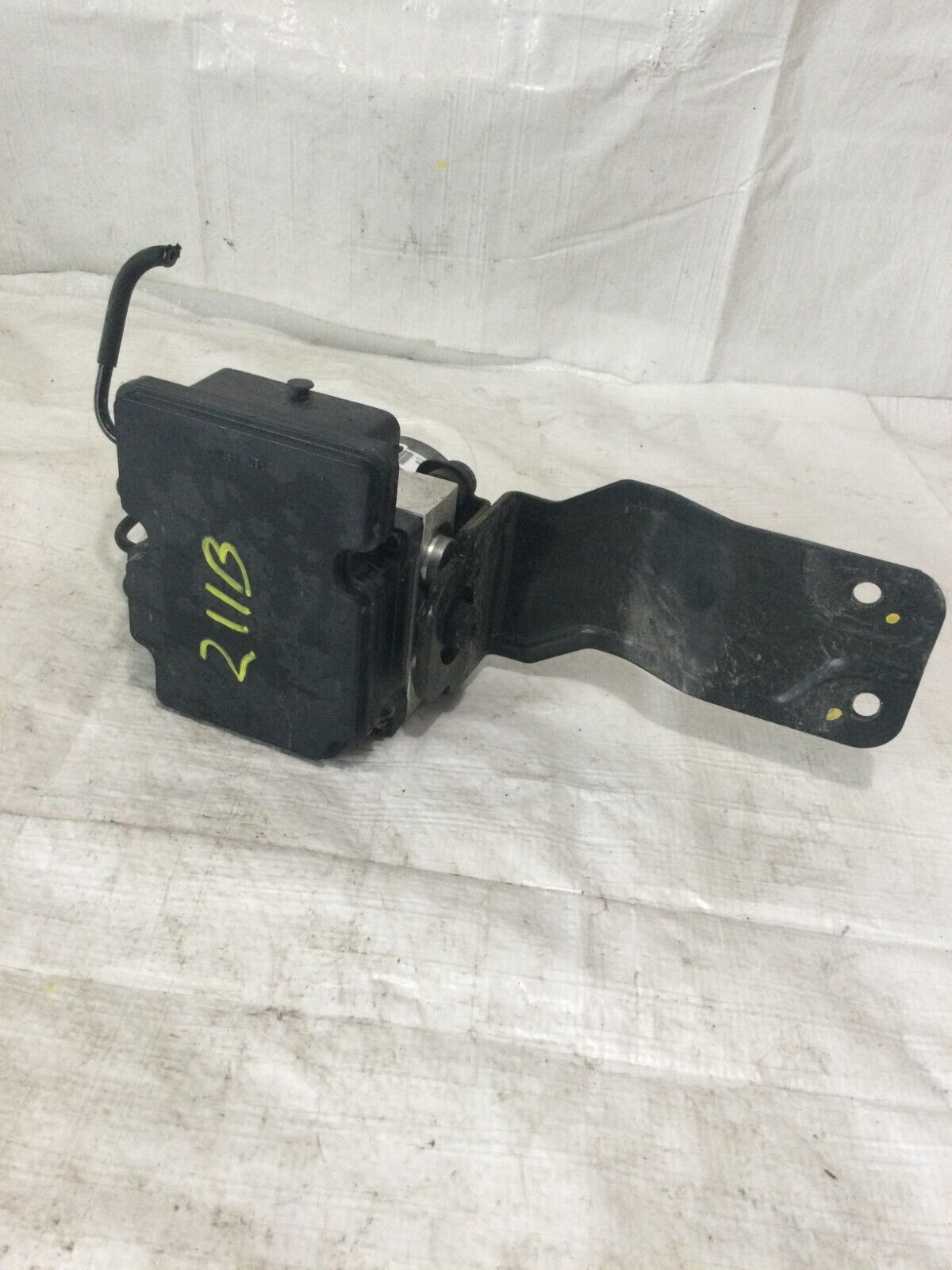2017 Hyundai Elantra  Anti-lock Brake Parts 58900-F2500 OEM