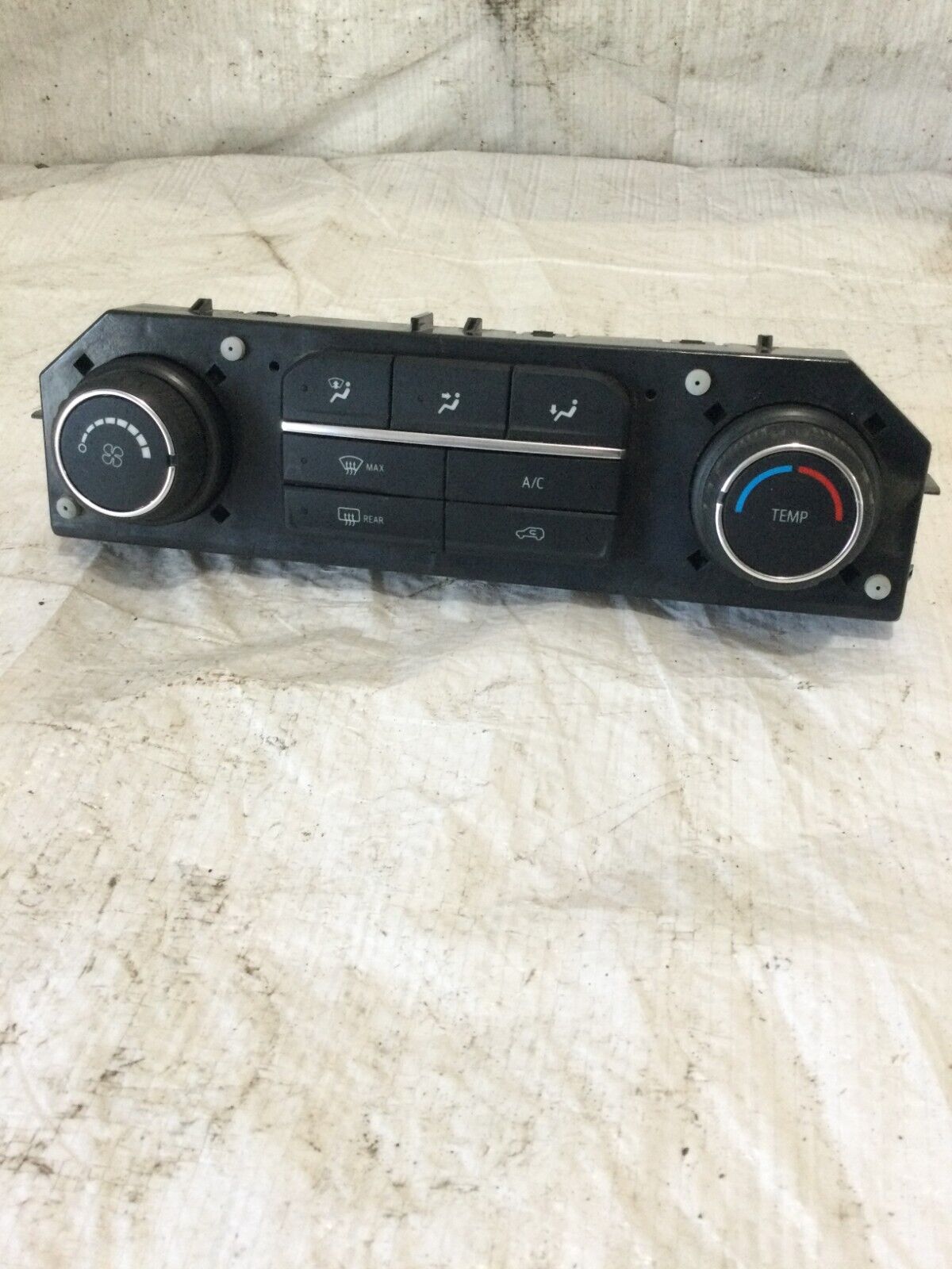 2019 Chevrolet Silverado 1500 AC Heater Climate Temperature Control 84542734 OEM