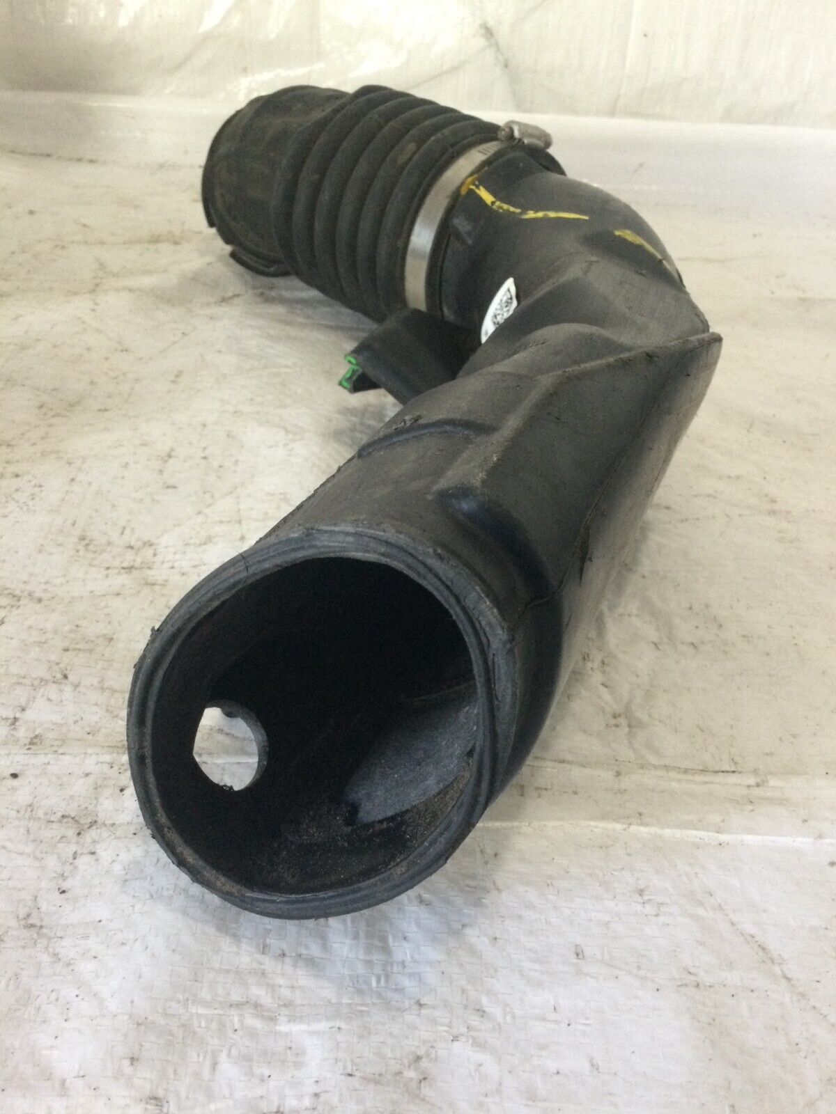 2017-2019 Ford Escape Air Intake Tube Resonator Duct GV61-9R504-AE OEM (Damage)