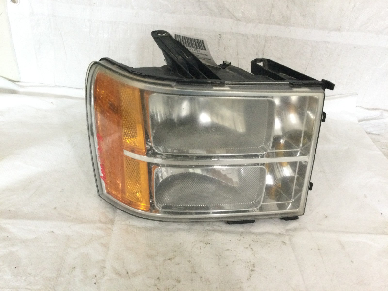 2007 - 2012 GMC Sierra 1500 RH Passenger Side Headlight OEM