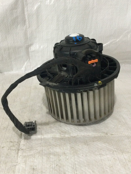 2014 Chevrolet Silverado 2500HD A/C Heater Blower Motor OEM