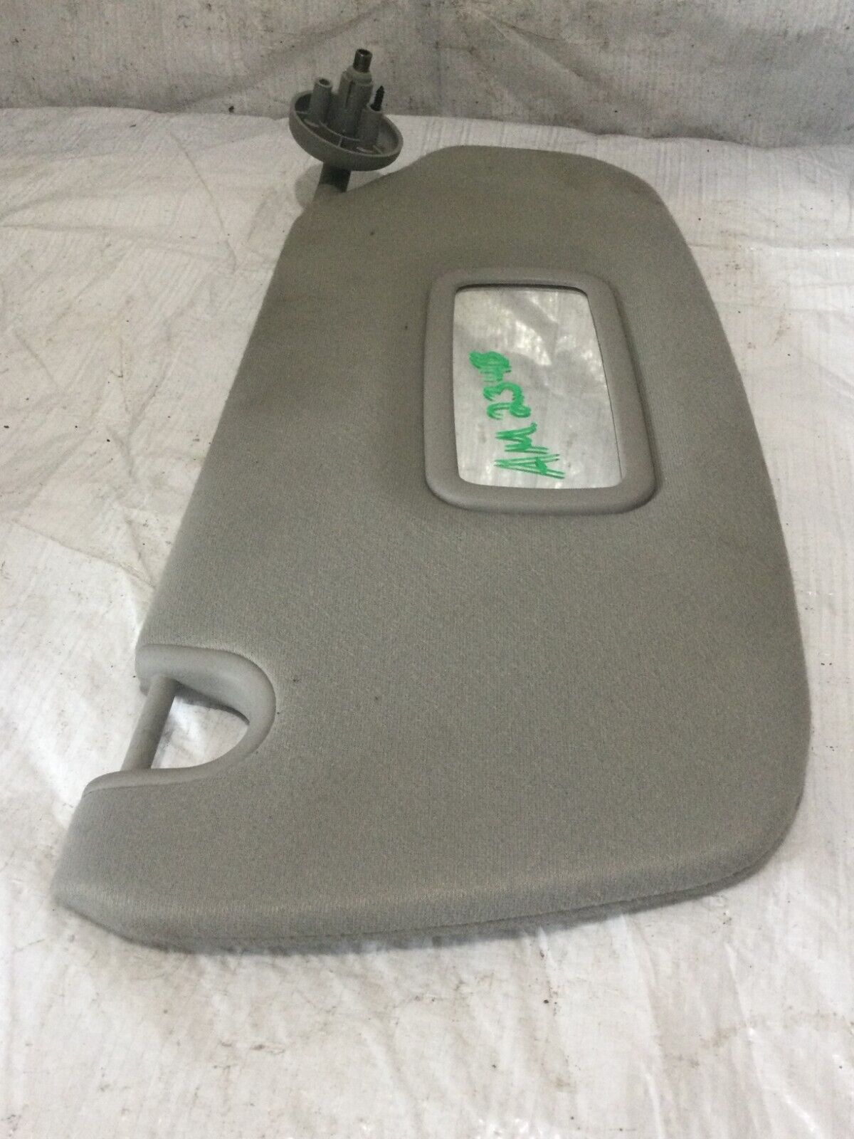 2006 Dodge Ram 1500 Sun Visor Right Side Quad Cab OEM