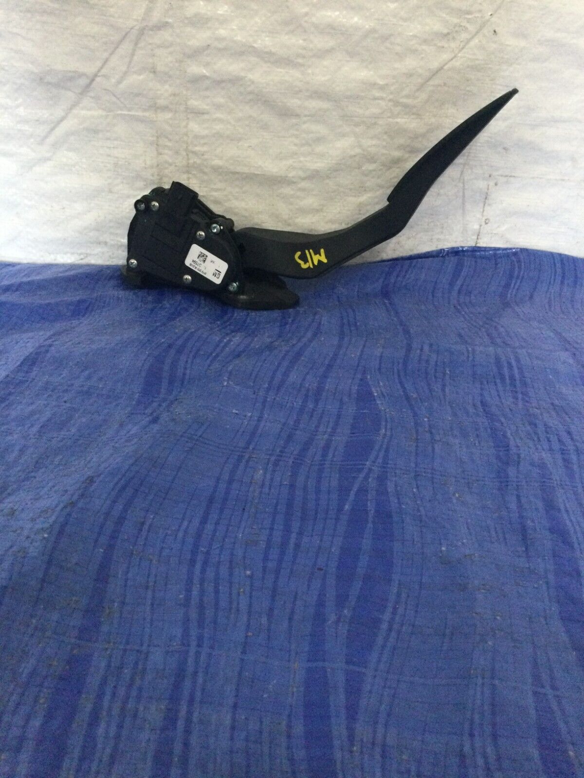 2006  Cadillac Escalade Accelerator Gas Pedal OEM