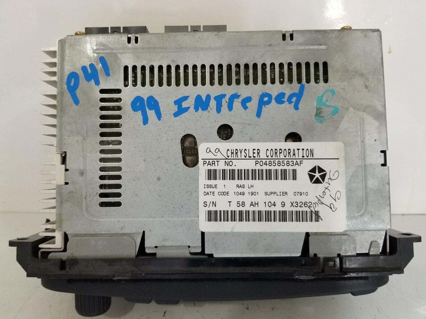 1999-2001 Dodge Intrepid Cassette Radio Player 04858583AF OEM