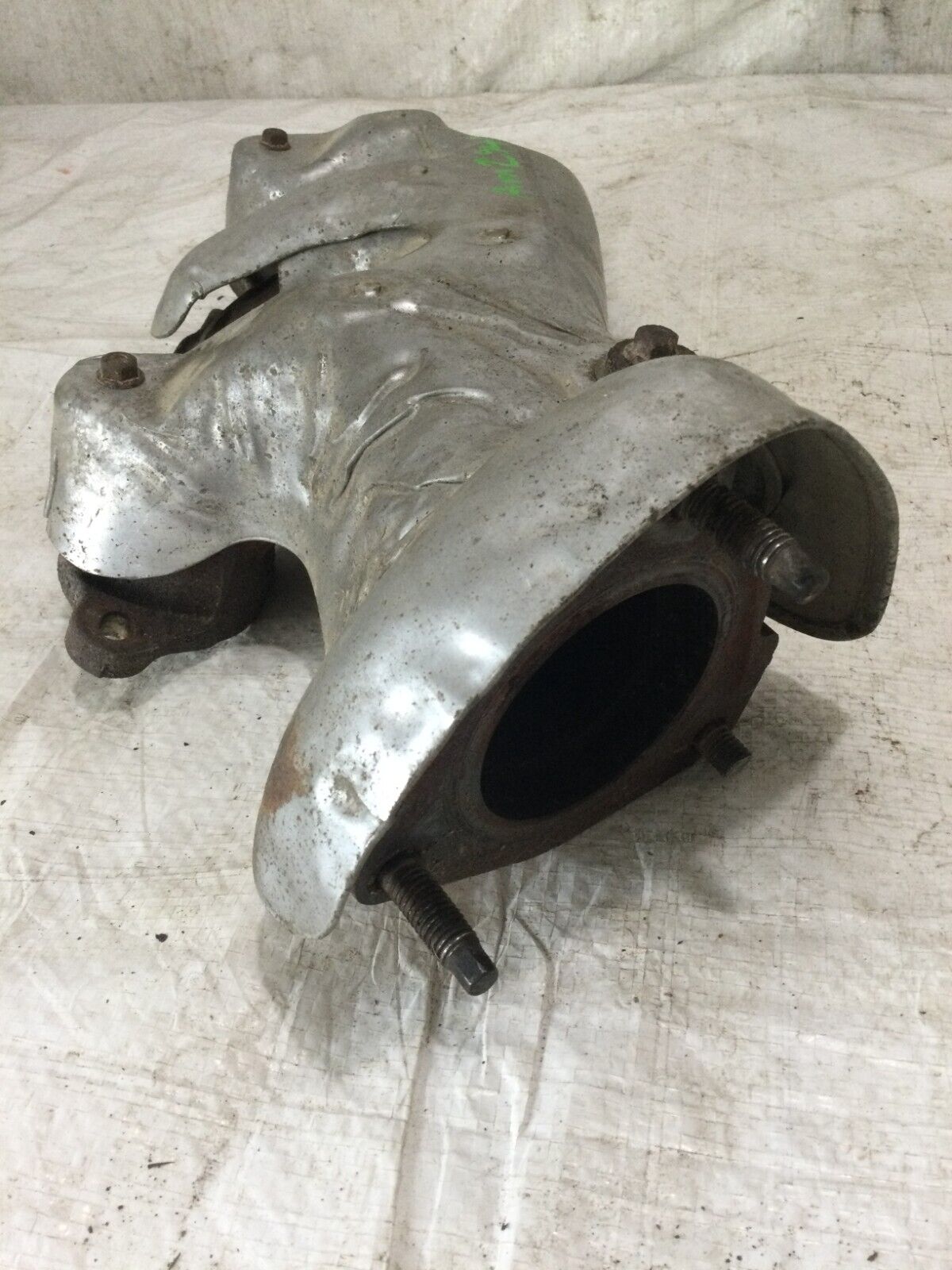 2019 Chevrolet Silverado 1500  Left  Side Engine Exhaust Manifold OEM
