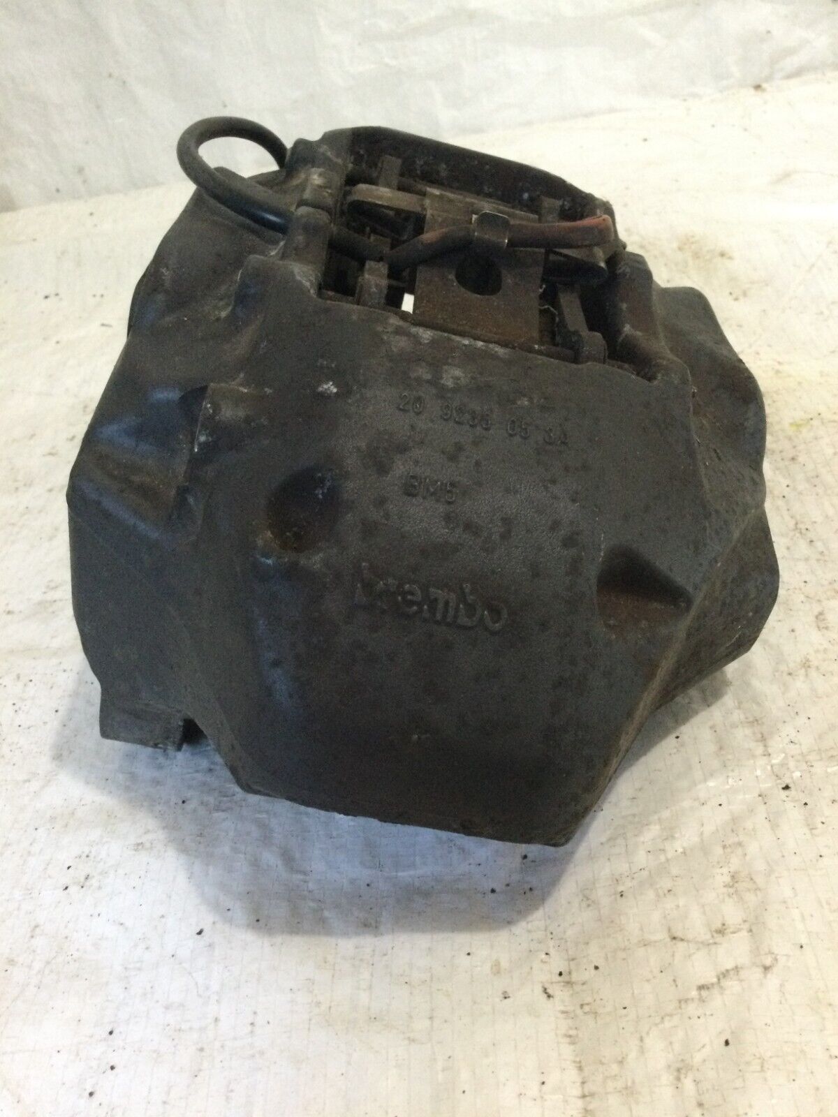 2004-2010 Volkswagen Touareg Front Left Brembo Brake Caliper OEM